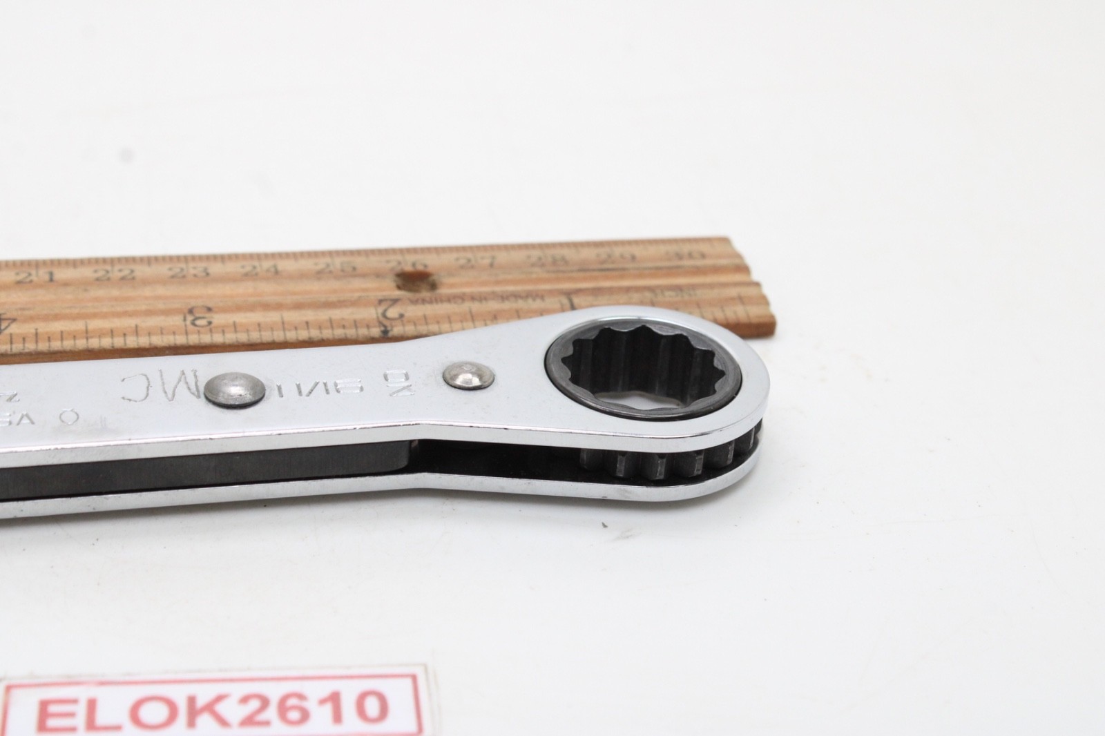 Snap-on R2022A 5/8″ x 11/16″ 12 Point SAE Ratcheting Box End Wrench 7.75″ USA