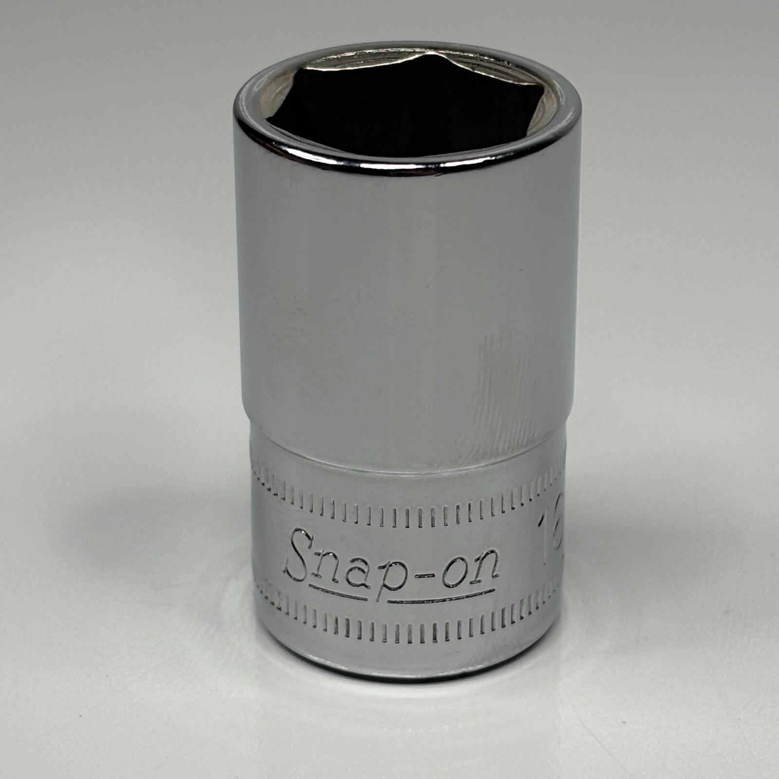 NOS Snap On Tool TWM16 1/2 Dr 6Pt Metric 16mm Flank Dr Shallow Socket USA 1987