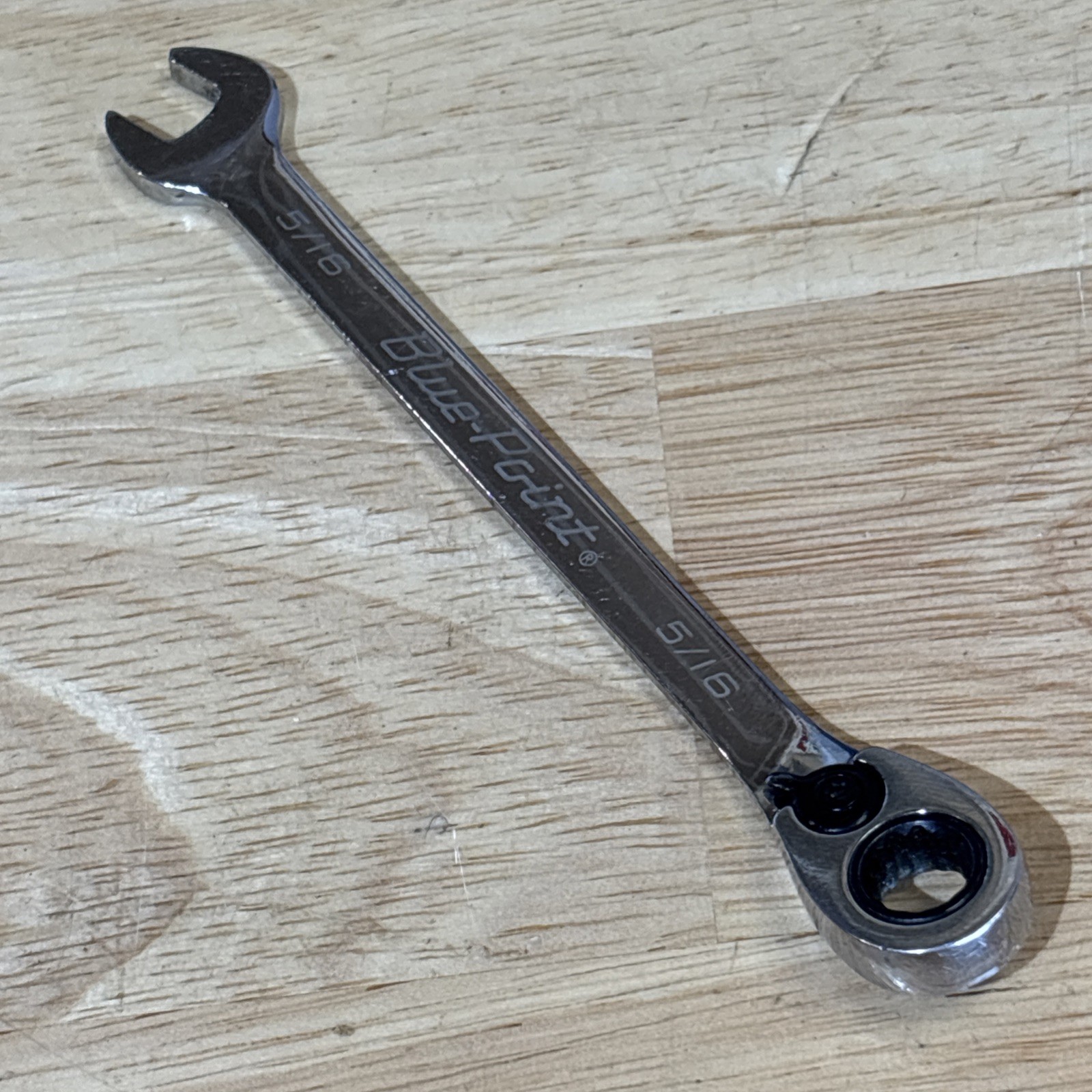 Blue Point 5/16″ Ratcheting Combination Wrench 12 Point Reversible BOER10
