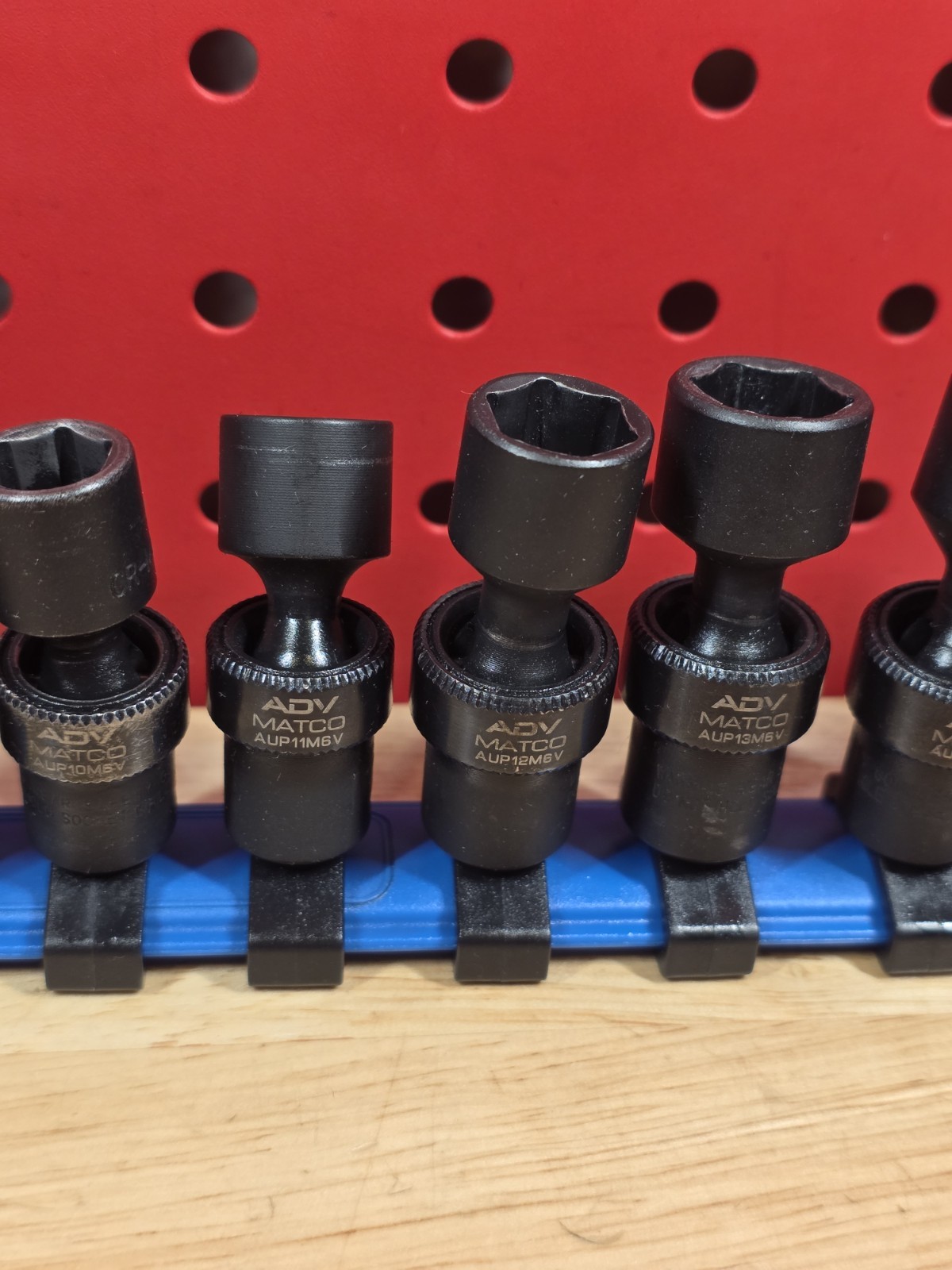 Matco Tools SAUPM126V 5-15mm 12-Piece 1/4” Drive Metric Impact Swivel Socket Set