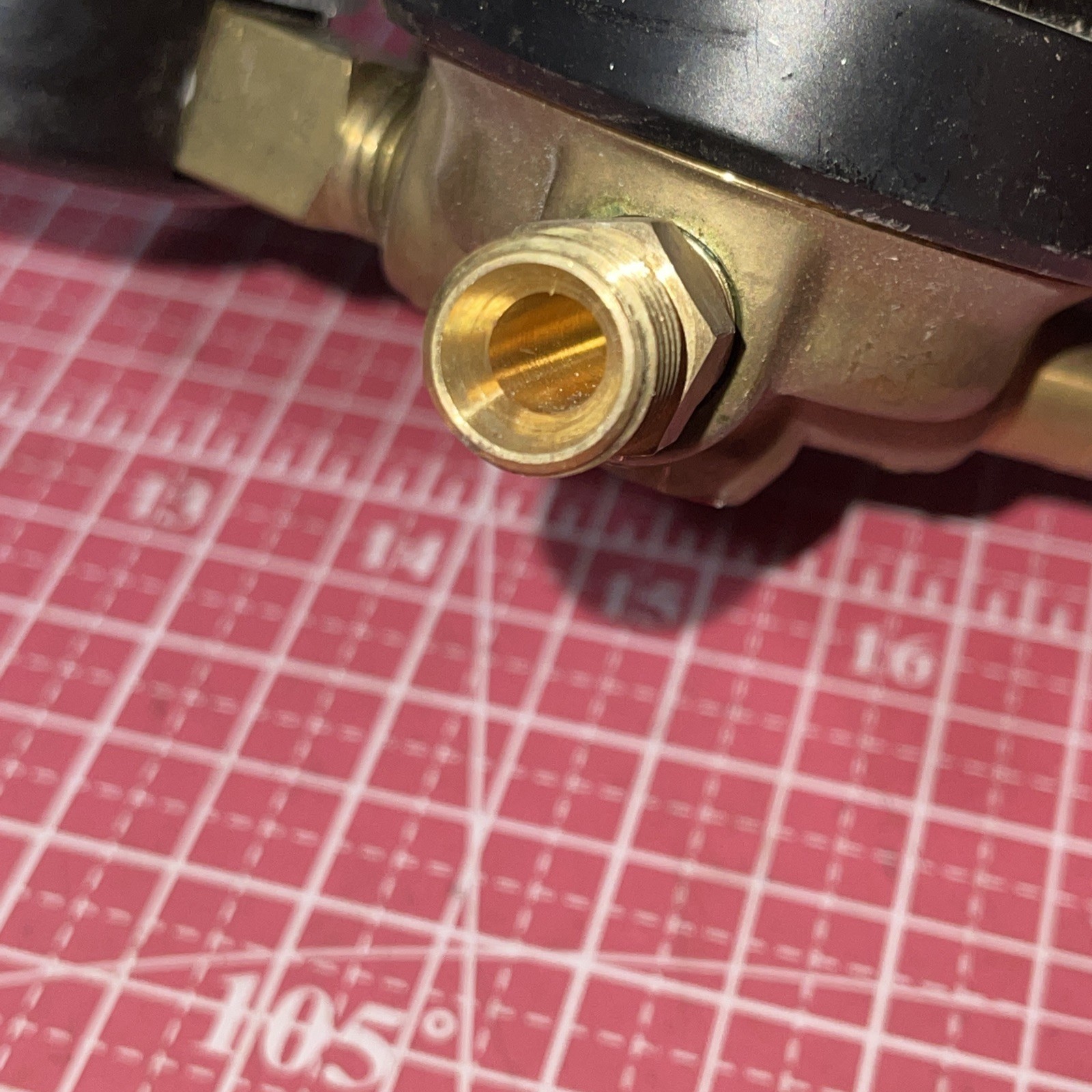 NOS Weldmark By Victor Oxygen Regulator Medium Duty G250-150-540