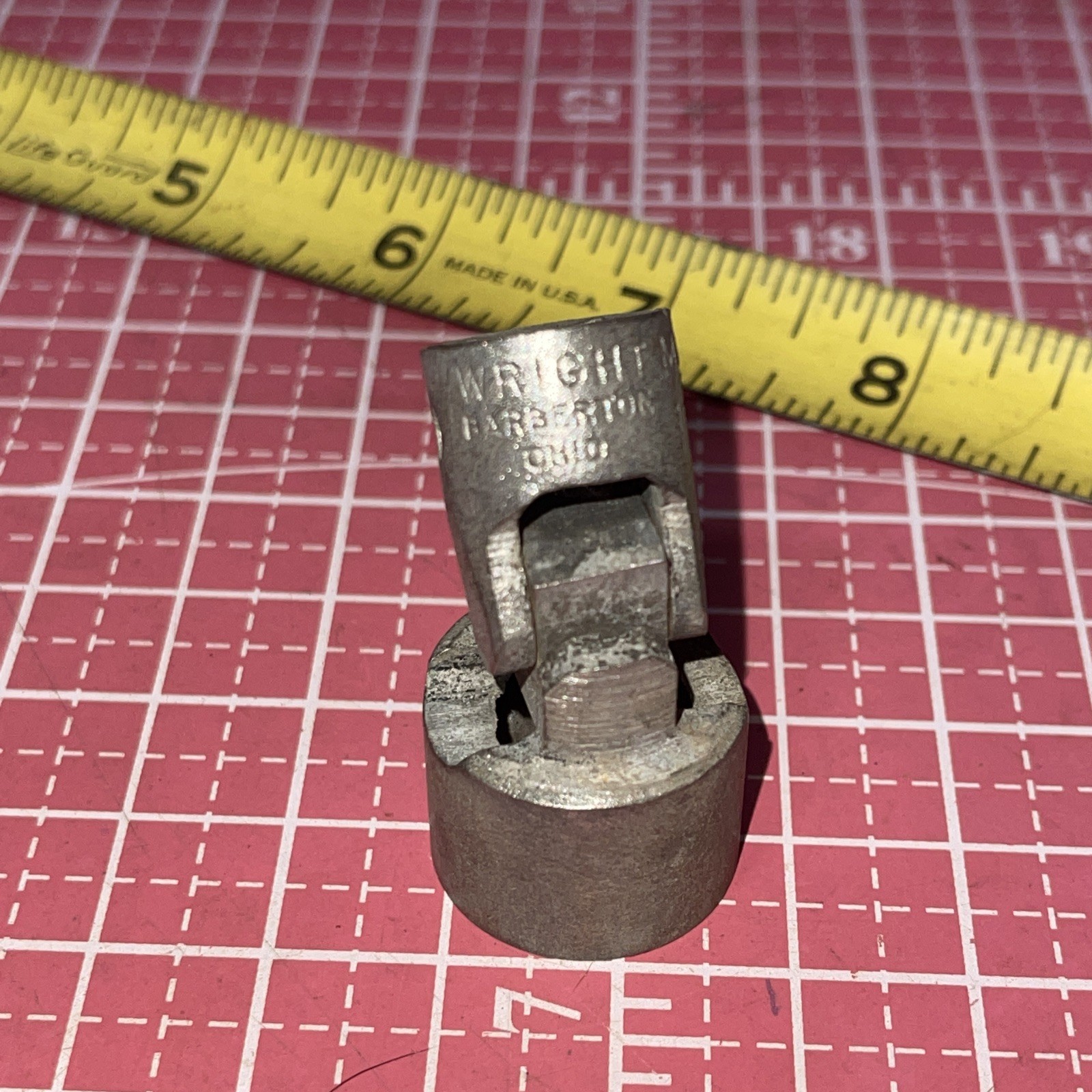 Vintage Wright USA MU56 11/16 In SAE 3/8 drive 12 Point Swivel Wobble socket