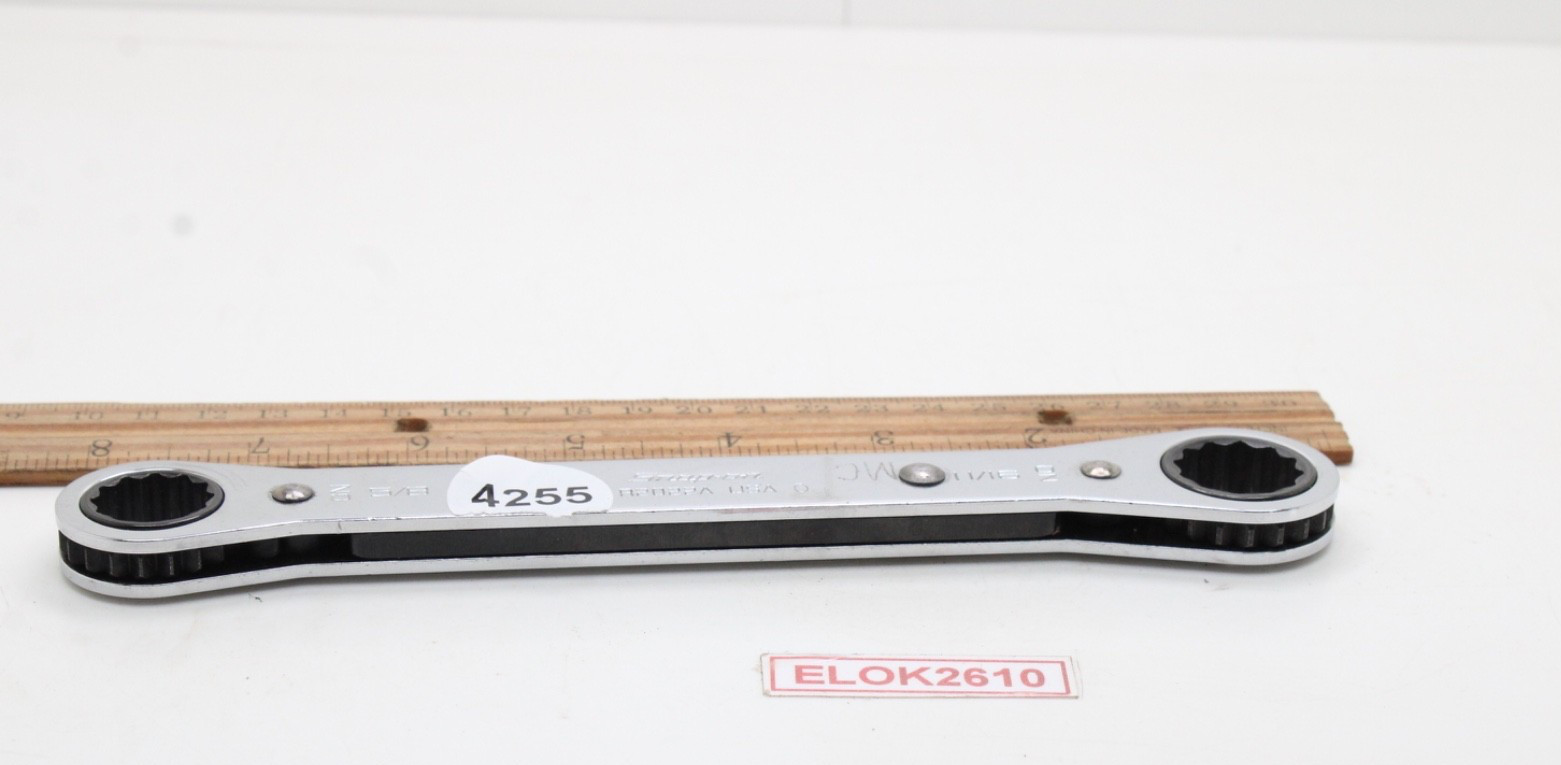 Snap-on R2022A 5/8″ x 11/16″ 12 Point SAE Ratcheting Box End Wrench 7.75″ USA