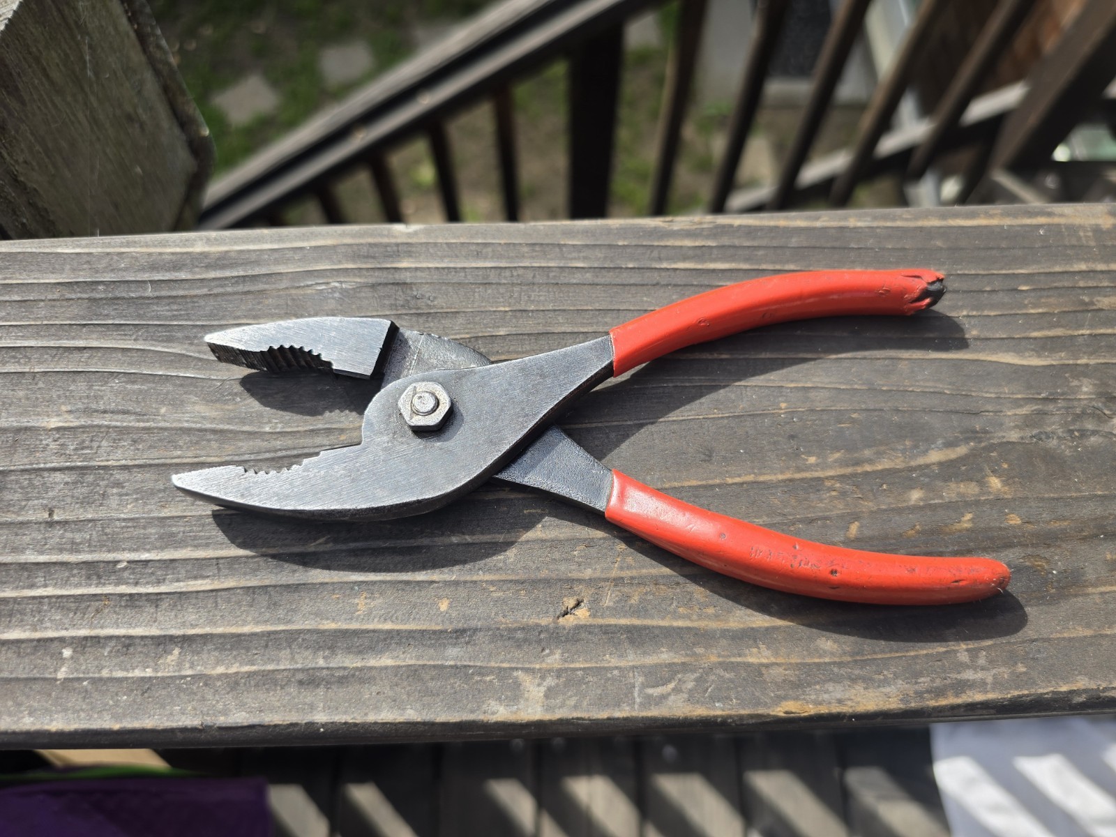 Snap-On Tools 8″ RED Soft Grip Slip-Joint Pliers with Cutters 137 CP