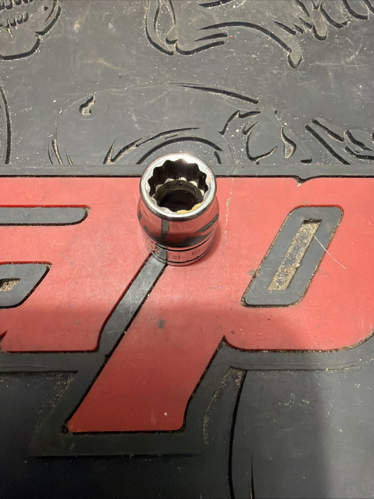 Snap-on Tools F121 3/8″- 3/8″ Drive 12pt. Chrome Socket USA