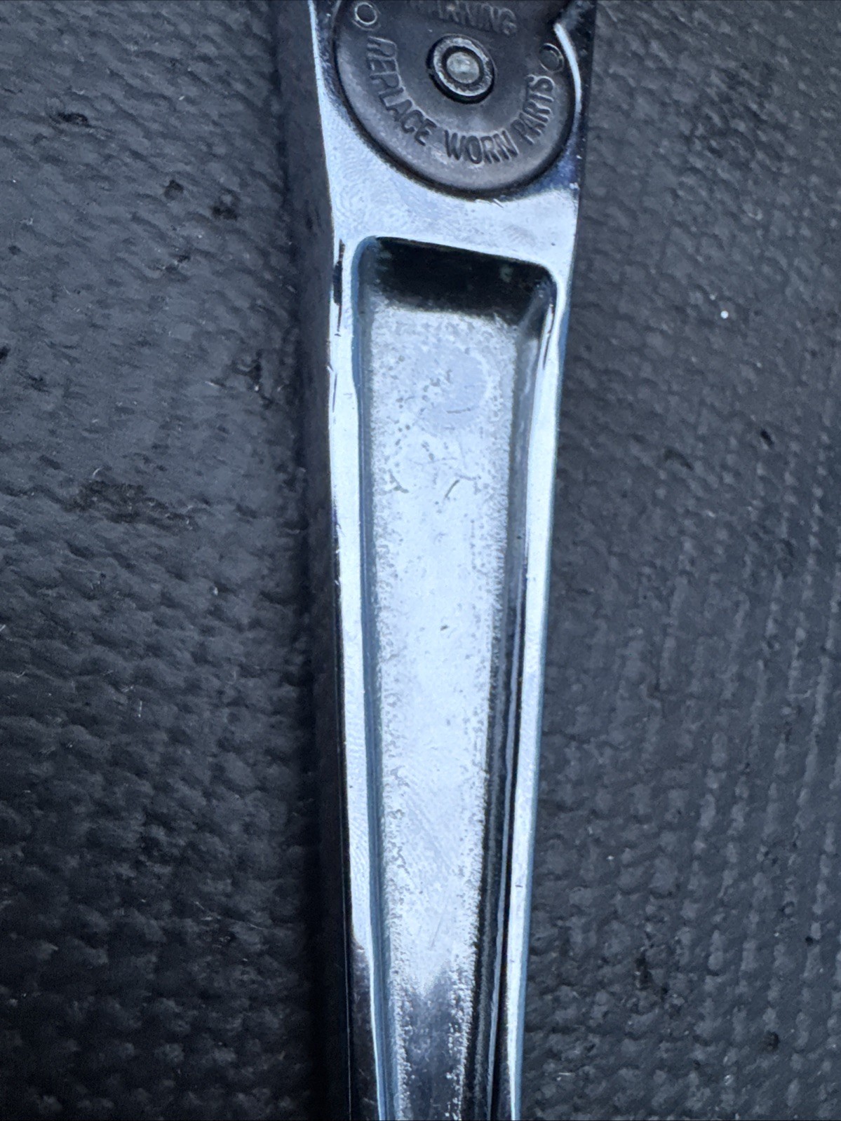 Snap-On Tools USA FN720A Polish Chrome Ratchet 3/8″ Drive – Short Handle 6″ Long