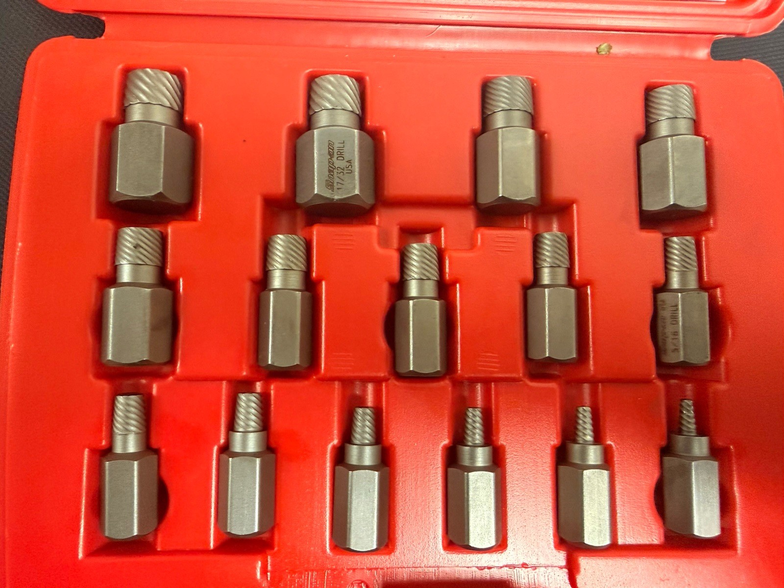 Snap-on REX15B 15 Piece Multi Spline Screw Extractor Set 1/8” Thru 9/16”
