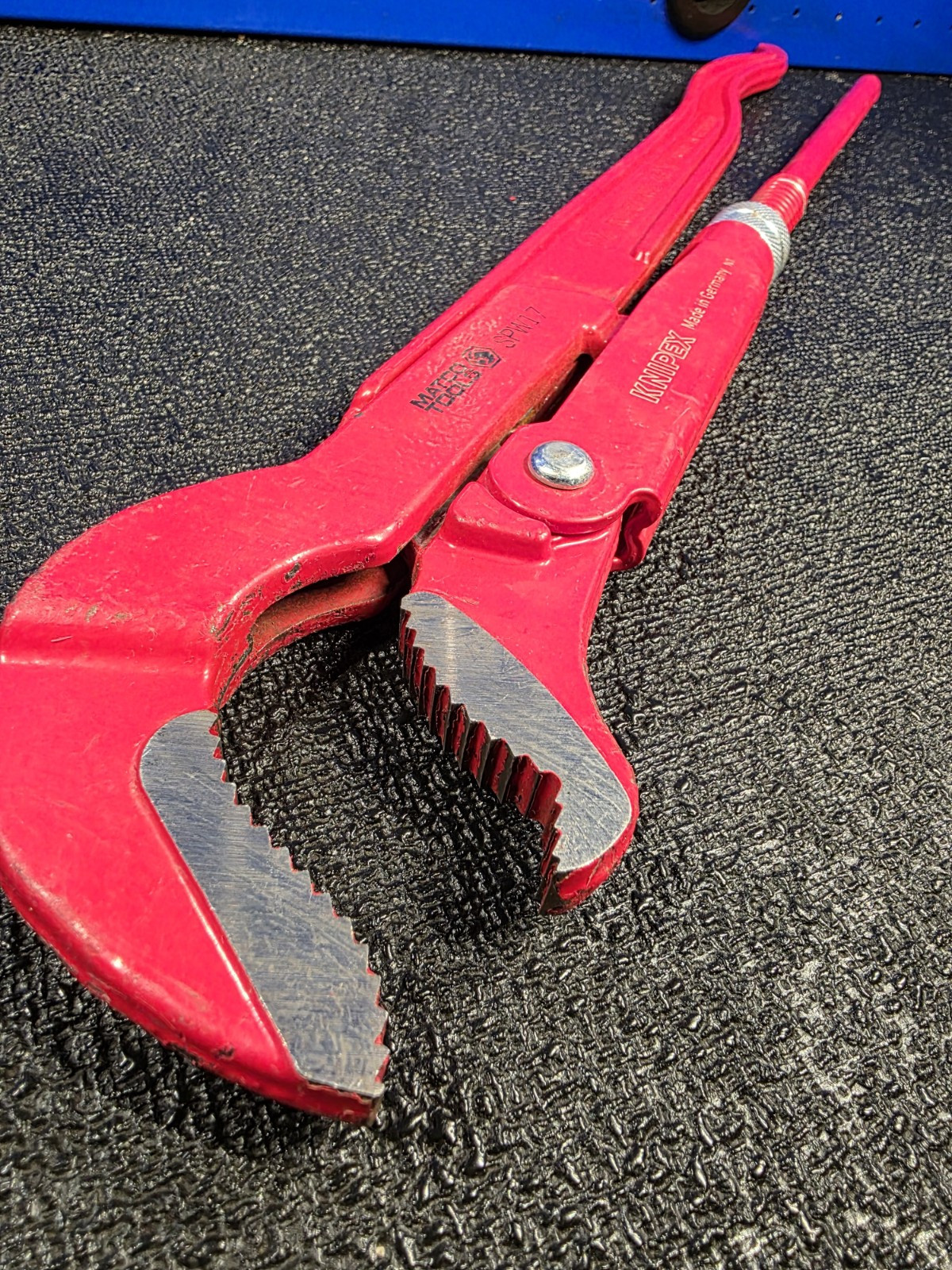 Matco Knipex SPW17 Red 17″ Swedish Pipe Wrench S-SHAPED Germany