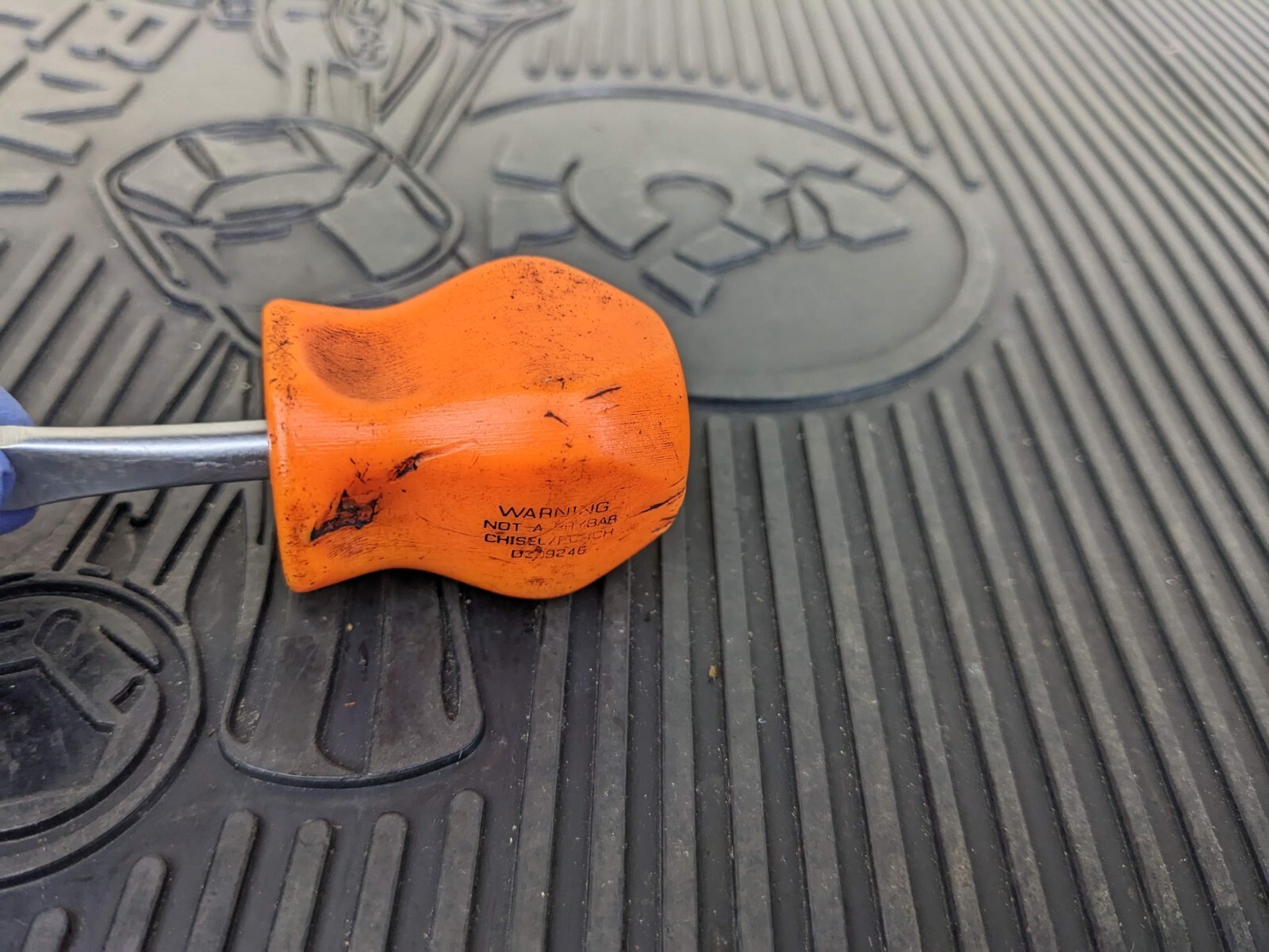 #bd910 Snap On SDD1 Stubby Screwdriver Flat Tip-Orange Hard Handle