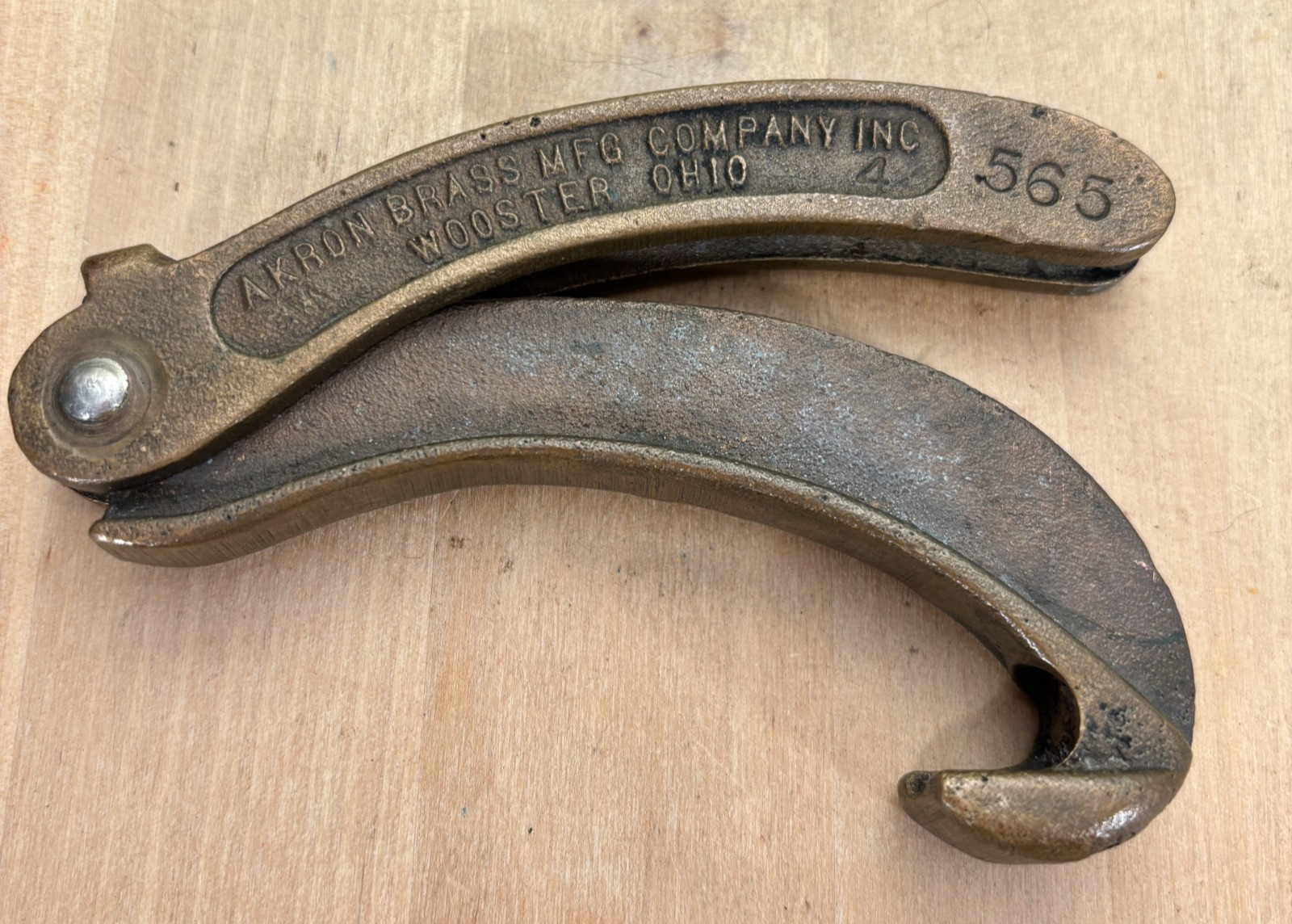 Vtg Akron Brass Spanner Hook Wrench Rocker Lug Fire Hose Folding #4/565, 5″
