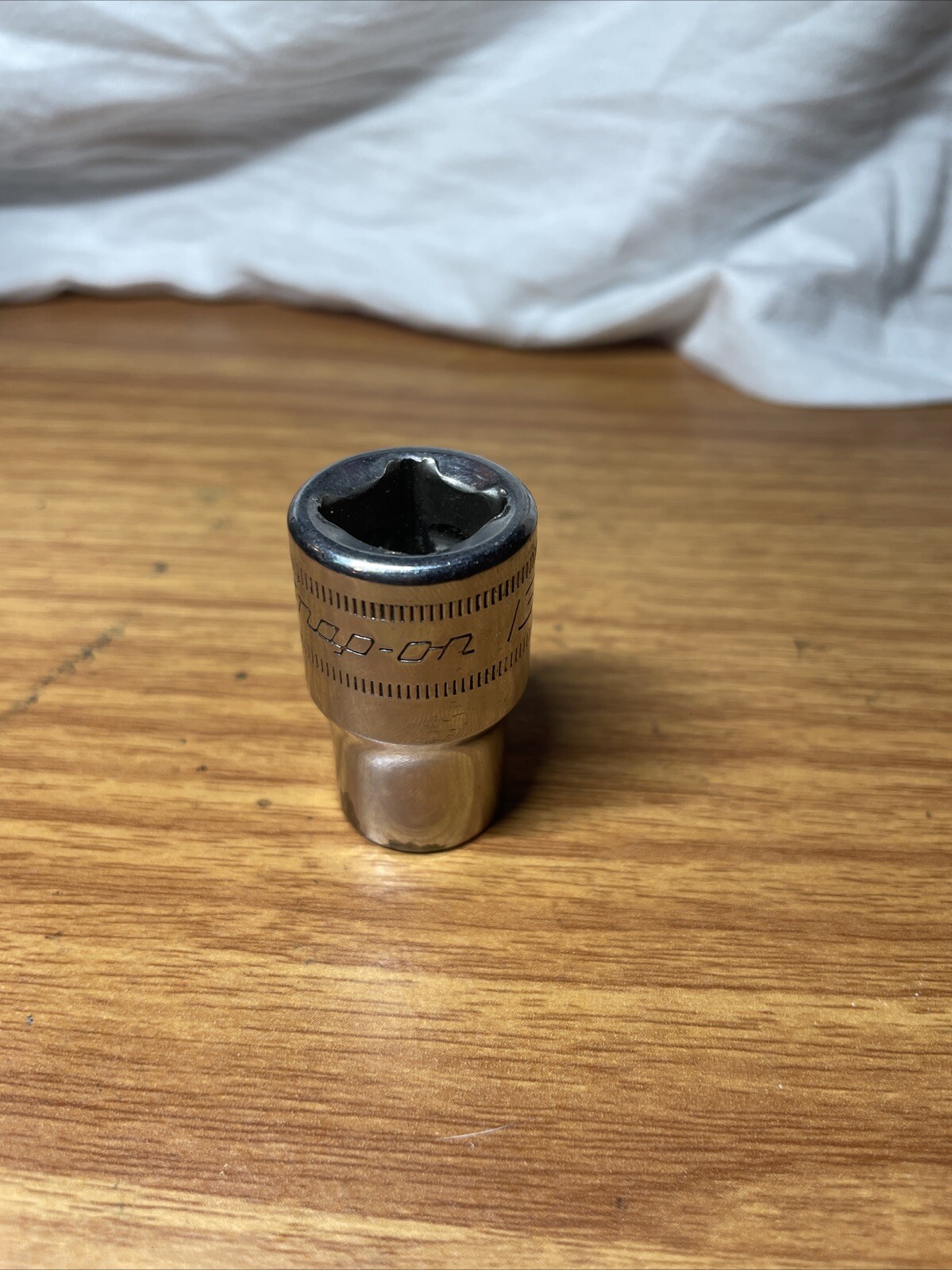 Snap-on Tools USA NEW 1/2″ Drive 13mm Metric 12-POINT Shallow Socket SWM131A