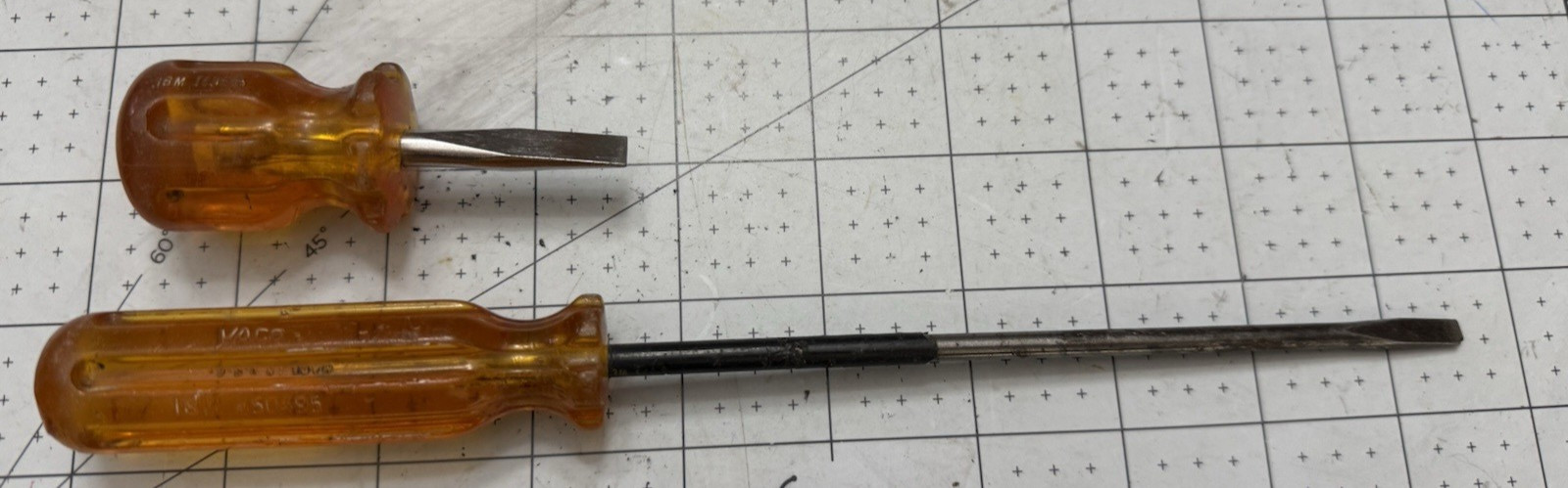 Vintage Vaco IBM Regular Slotted Screwdriver IBM 45045 & 153698 VACO A 132