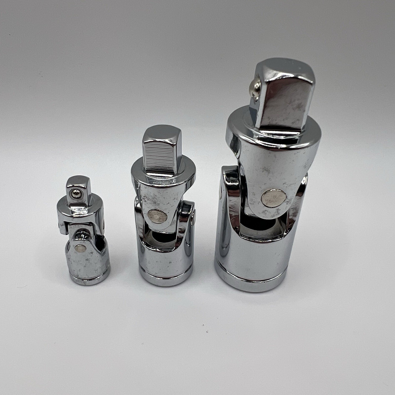 3pcs Universal Joint Swivel 1/4”, 3/8”, & 1/2” Drive Socket Adapter Set GM2811