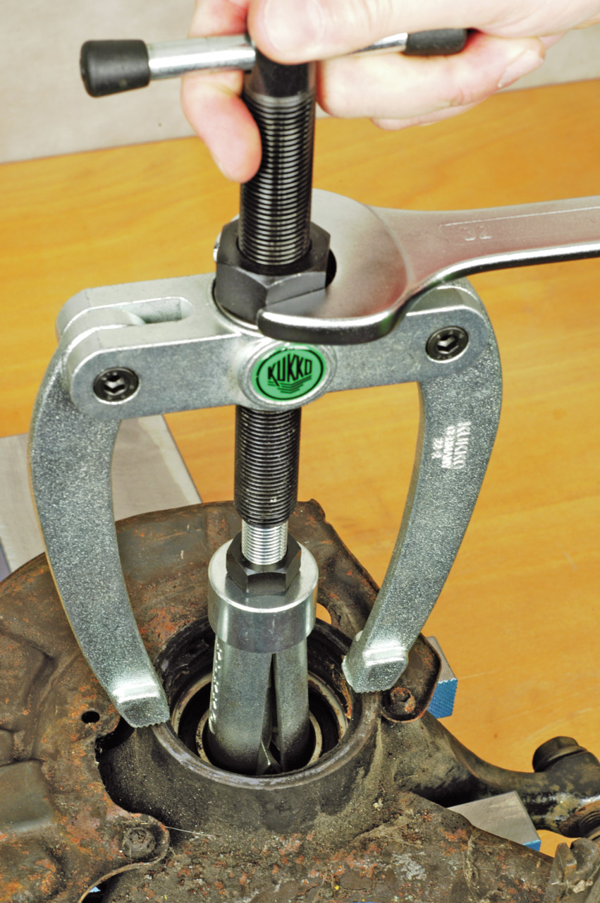 Kukko 35mm – 46mm ID Inner Bearing Extractor Pilot Blind Hole Puller