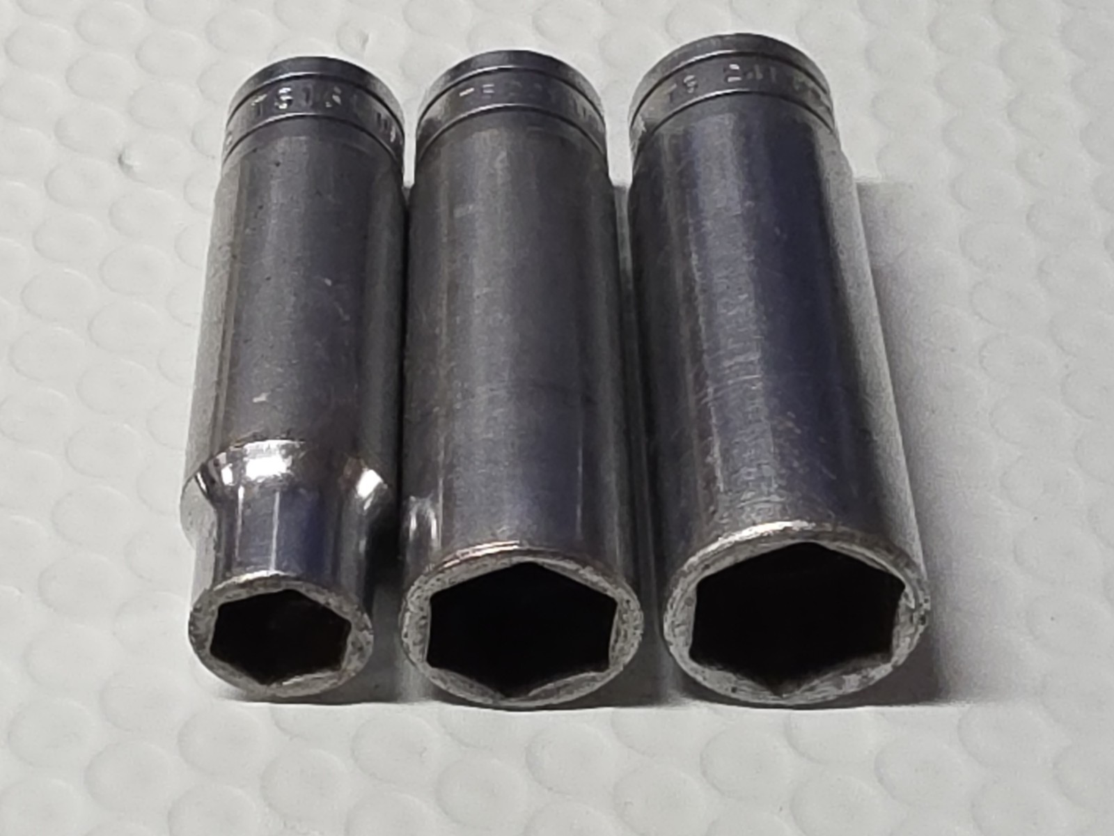 Snap-on 3/8 Drive TS SAE 3/4, 11/16, & 1/2 6 Point Sockets.