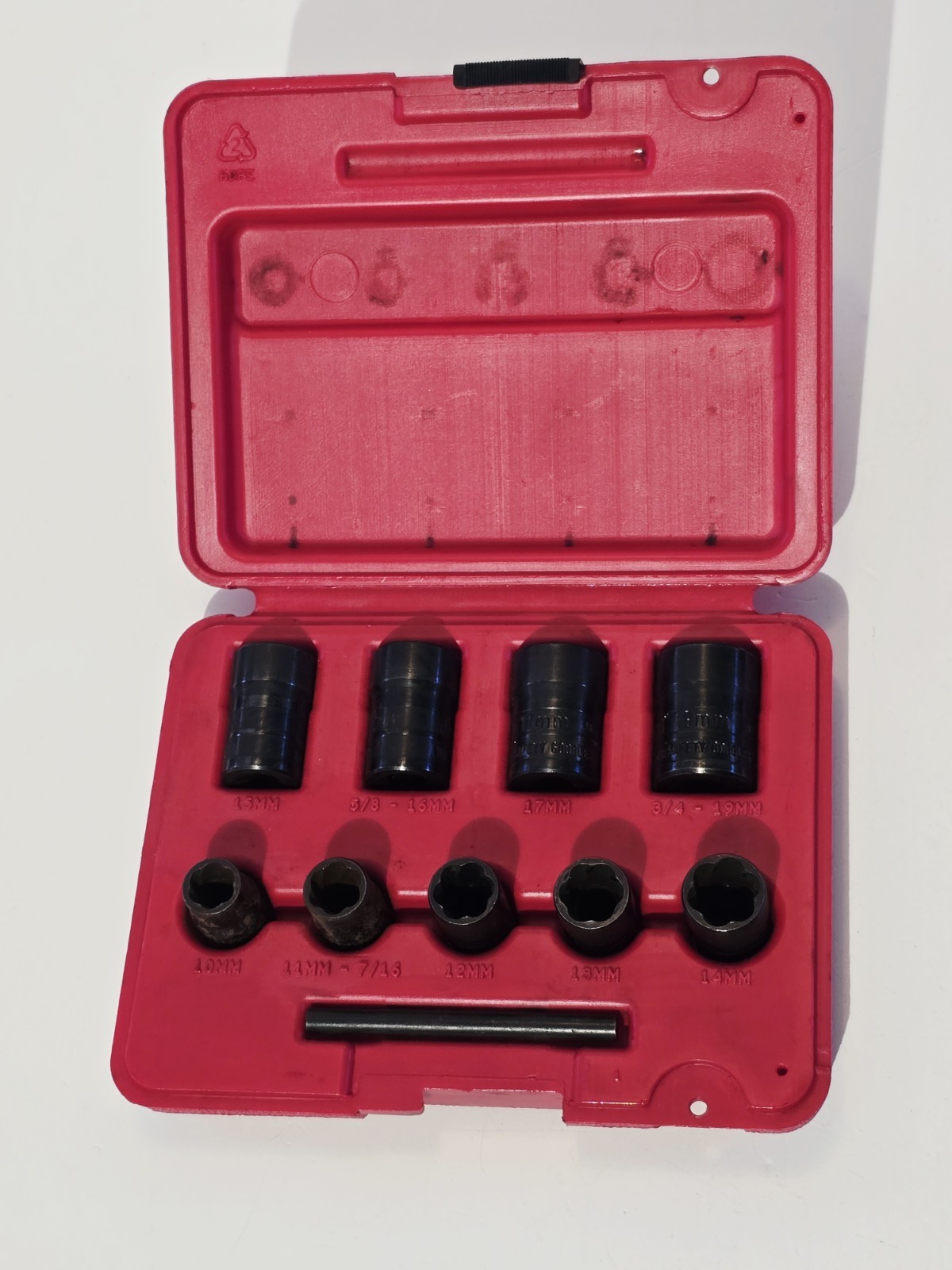 MAC TOOLS SXT9LR 9-Piece 3/8″ Dr Twist Socket Set 10-19mm – Damaged Bolt Removal