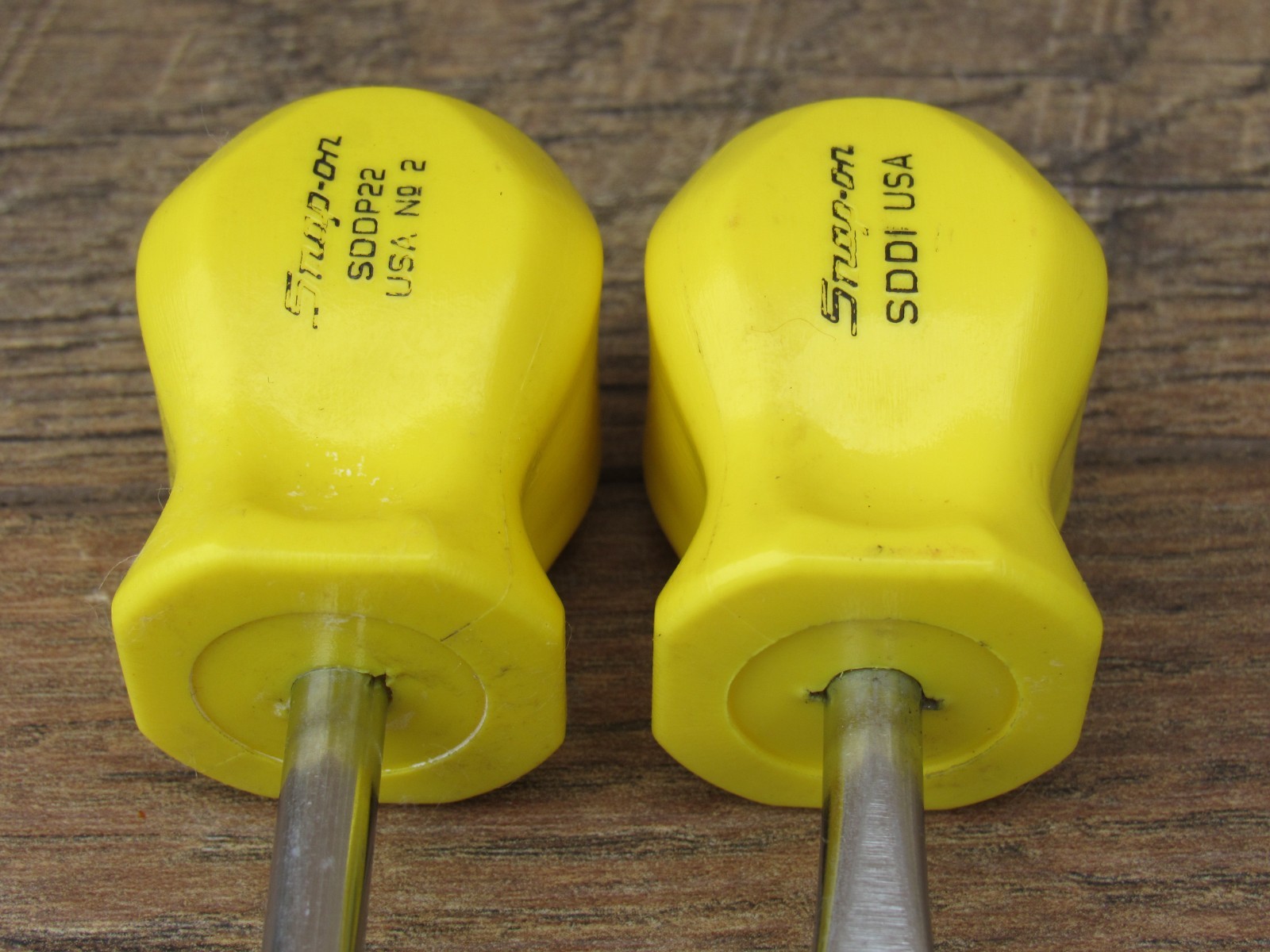 SNAP ON SDD1 FLAT TIP SDDP22 # 2 PHILLIPS STUBBY YELLOW HANDLE SCREWDRIVER SET 2