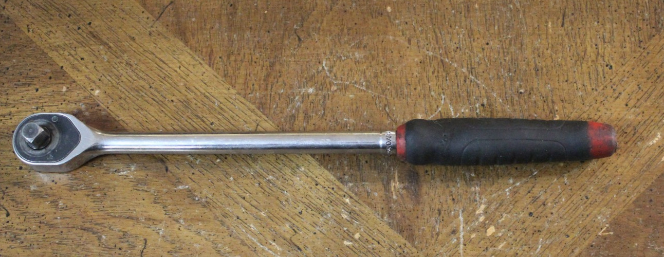 Mac Tools XR1390APA 3/8″ Drive Ratchet Axis Comfort Handle Red Black 12.5″ long
