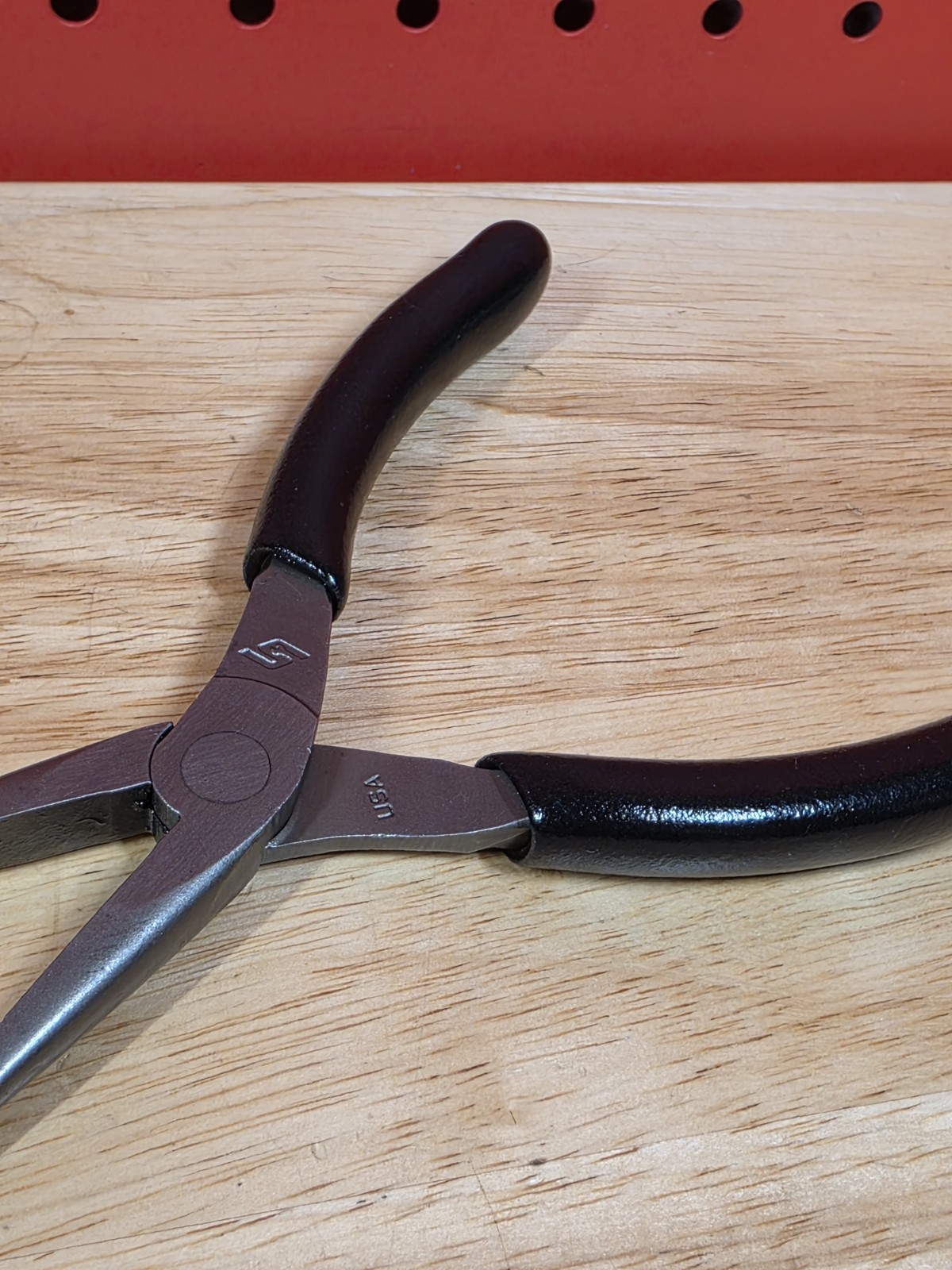 Snap-on Tools 95ACF Black 6″ Soft Grip Needle Nose Pliers USA