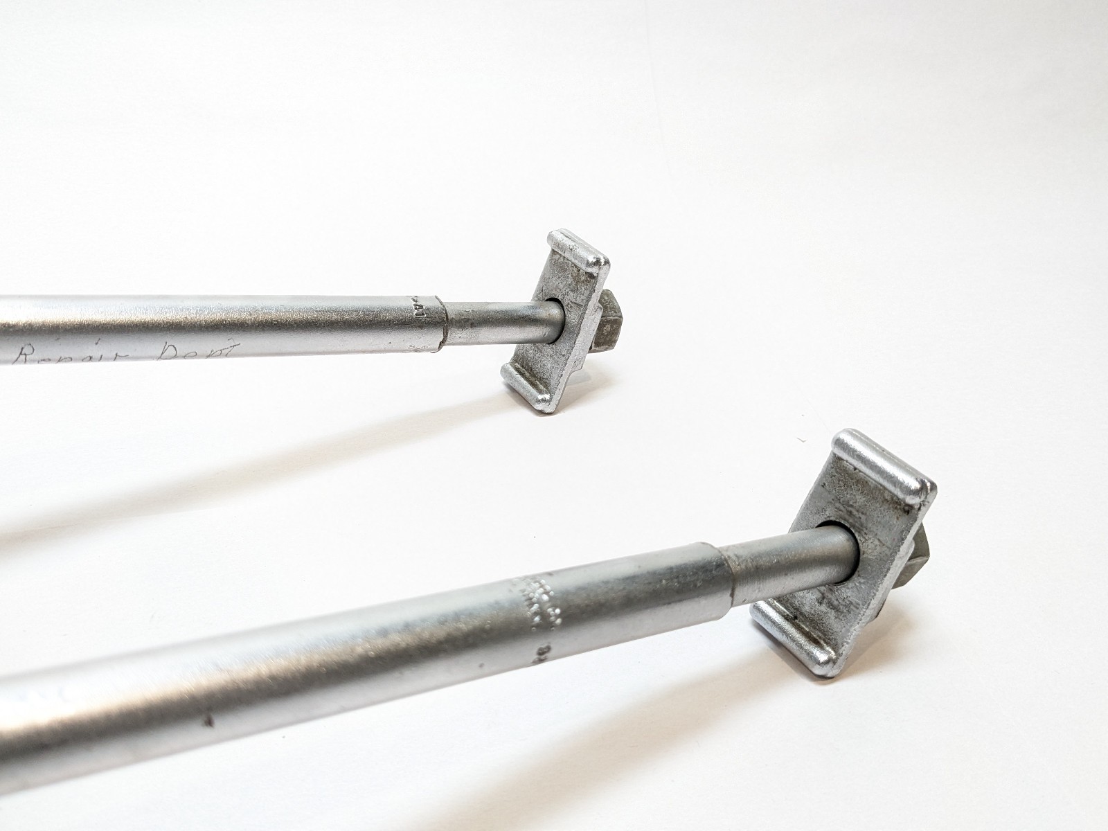 OTC 1123 Bearing Splitter 1/2 to 4 5/8in Two Forcing Screws and 927-A1 Legs USA