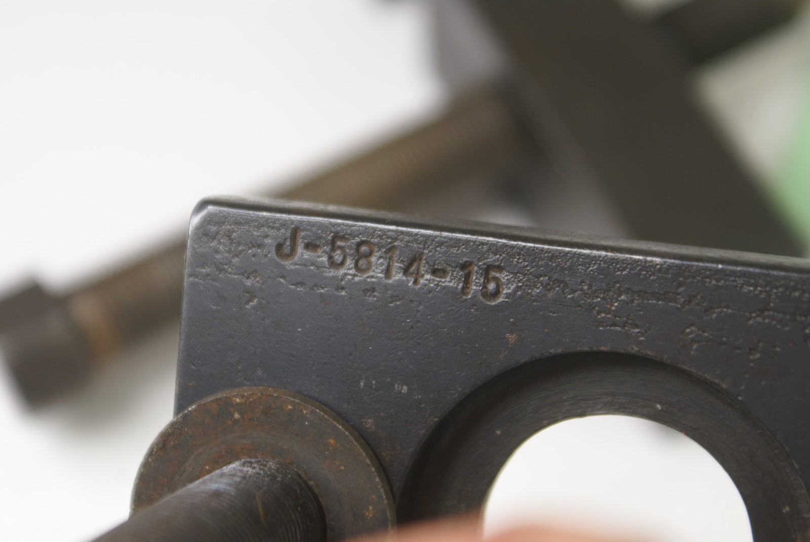 Kent-Moore J-5814-15 Speedometer Gear and Rear Beating Remover Installer Tool