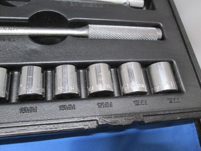 K-D Tools 3/8″ Drive 20 Piece Ratchet & 9mm-19mm Socket Set In Case NOS ~ J2