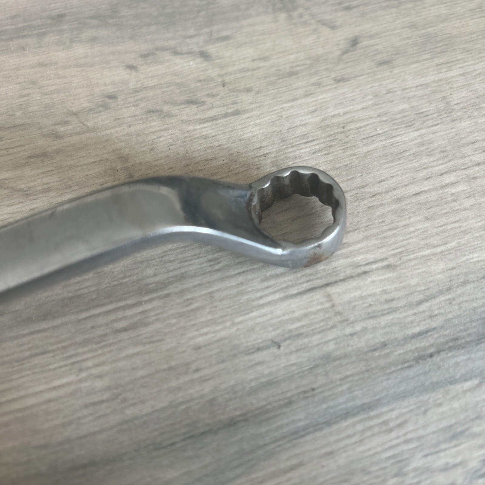 Snap On 13mm-15mm 12-Point Metric 60° Deep Offset Box Wrench XOM1315