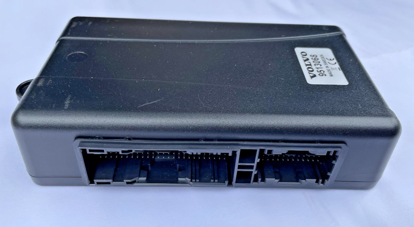 Volvo Specialist Tool SRS Adapter Genuine New 9513068