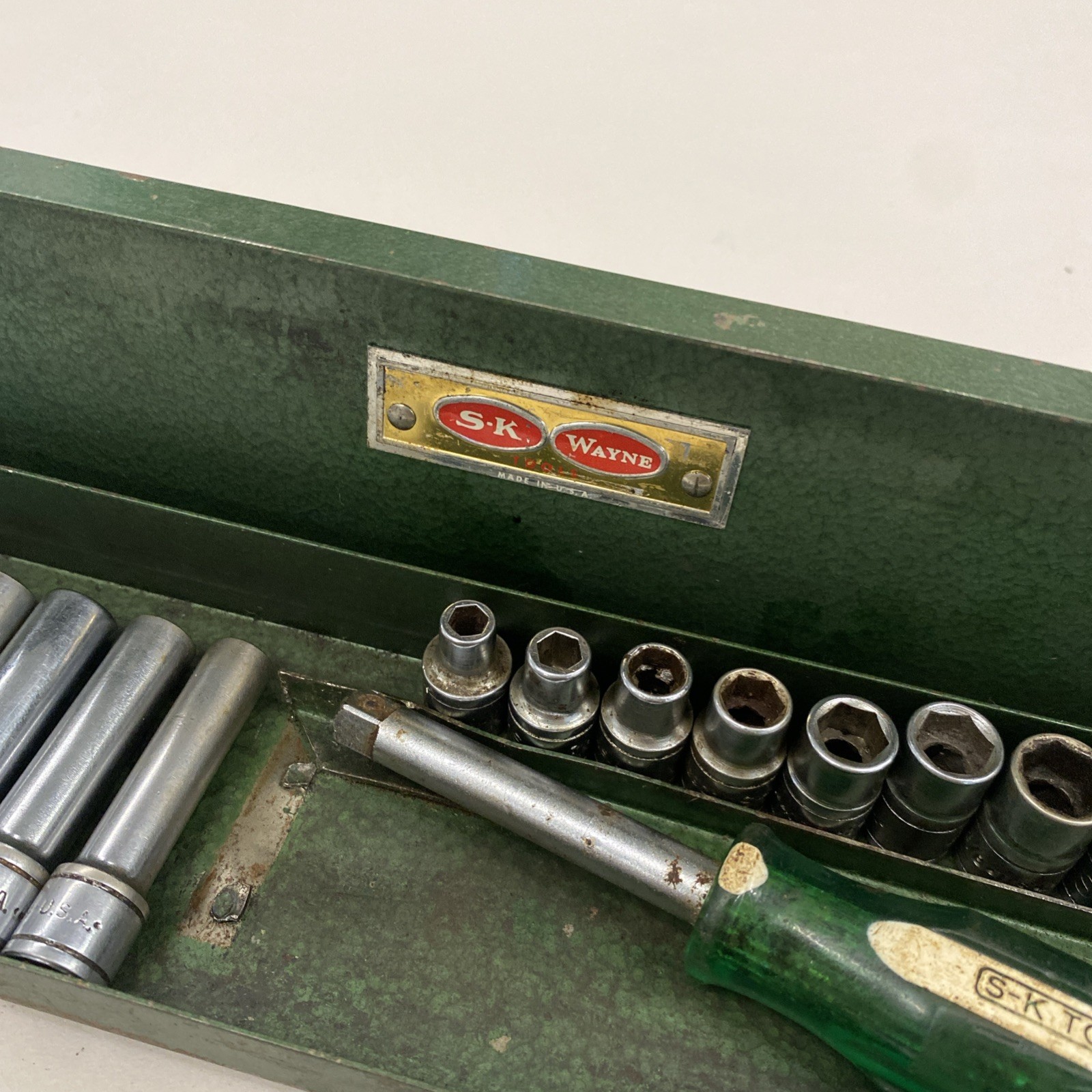 S-K USA Tools 1/4” Drive Socket Set Standard 17 Piece. Standard / Deep, M0862
