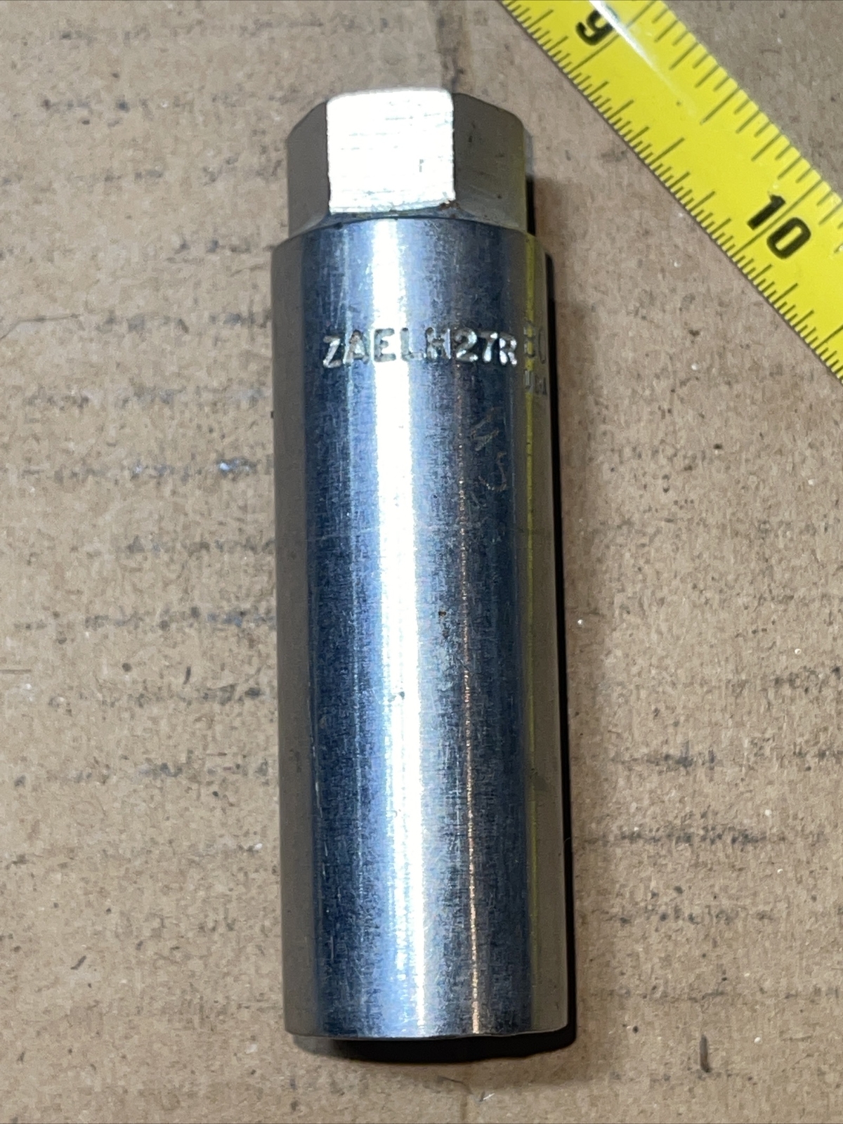 Bonney USA ZAELH27R 13/16 in SAE 1/2” Drive 6 Point deep Equipment Spark socket