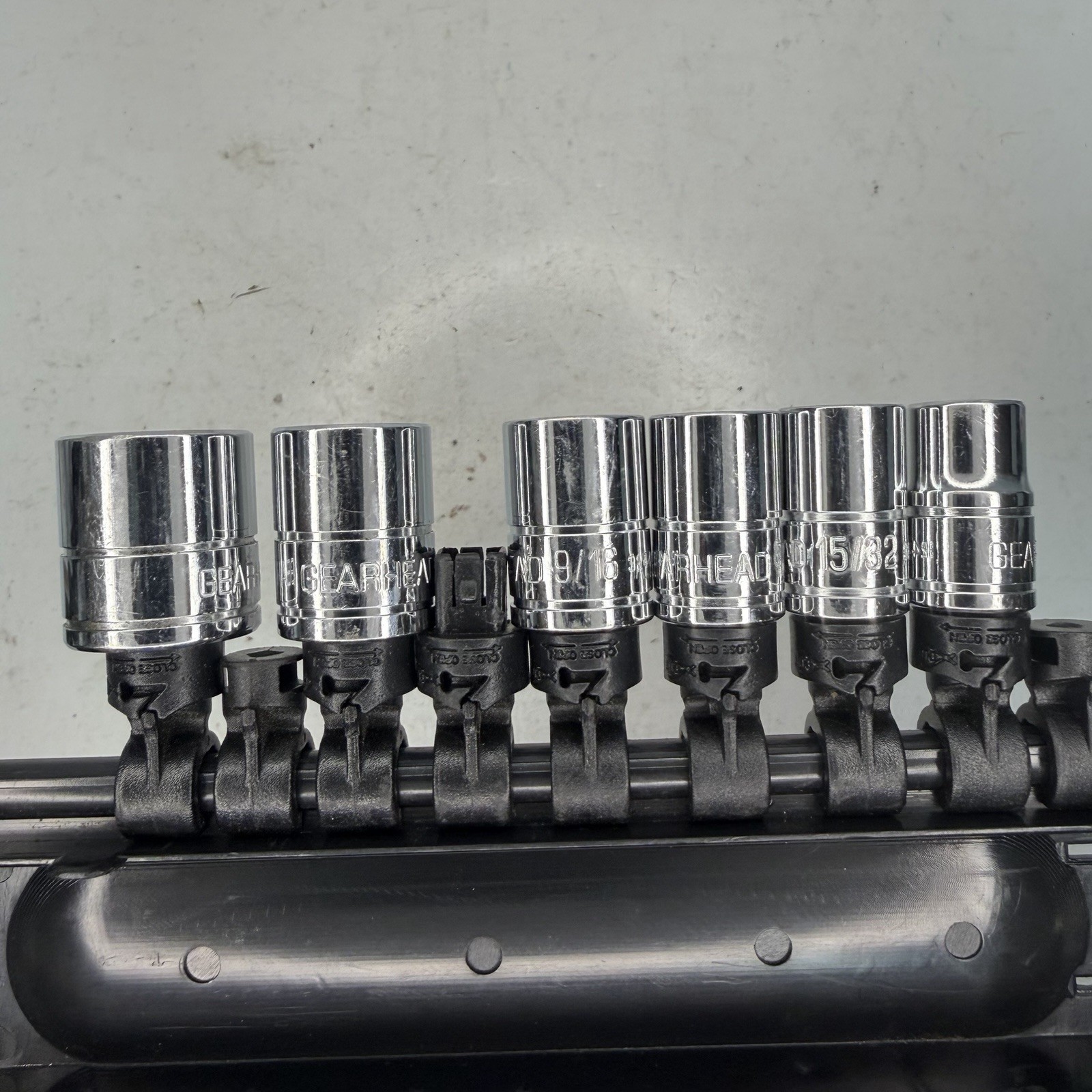 GearHead 3/8″ Drive 12 Point SAE Socket Set 6 Pc 7/16″ to 3/4″