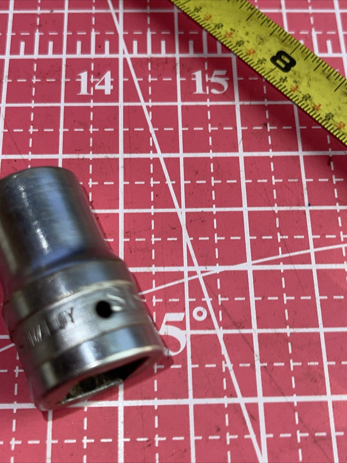 Vintage Armstrong USA ST1218 9/16 In SAE 1/2 Drive 12 Point Socket Armaloy