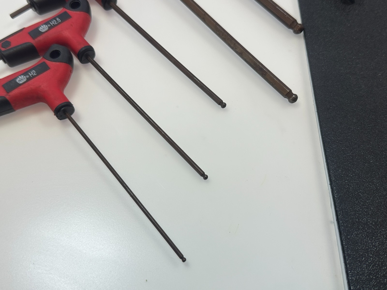 MAC Tools 7pc Bi-Material T-Handle Ball-End Hex Key Set Metric 2mm-10mm