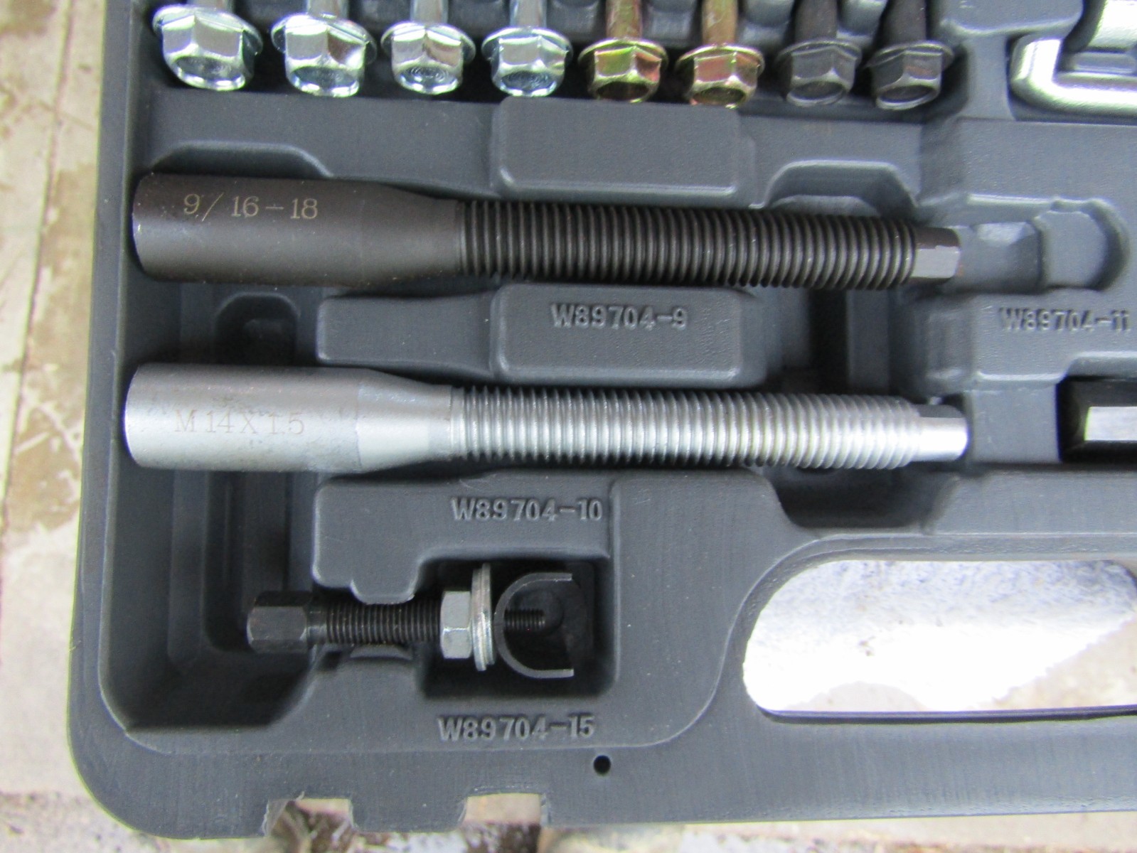 Performance Tech Steering Wheel Remover and Lock Plate Compressor W89704