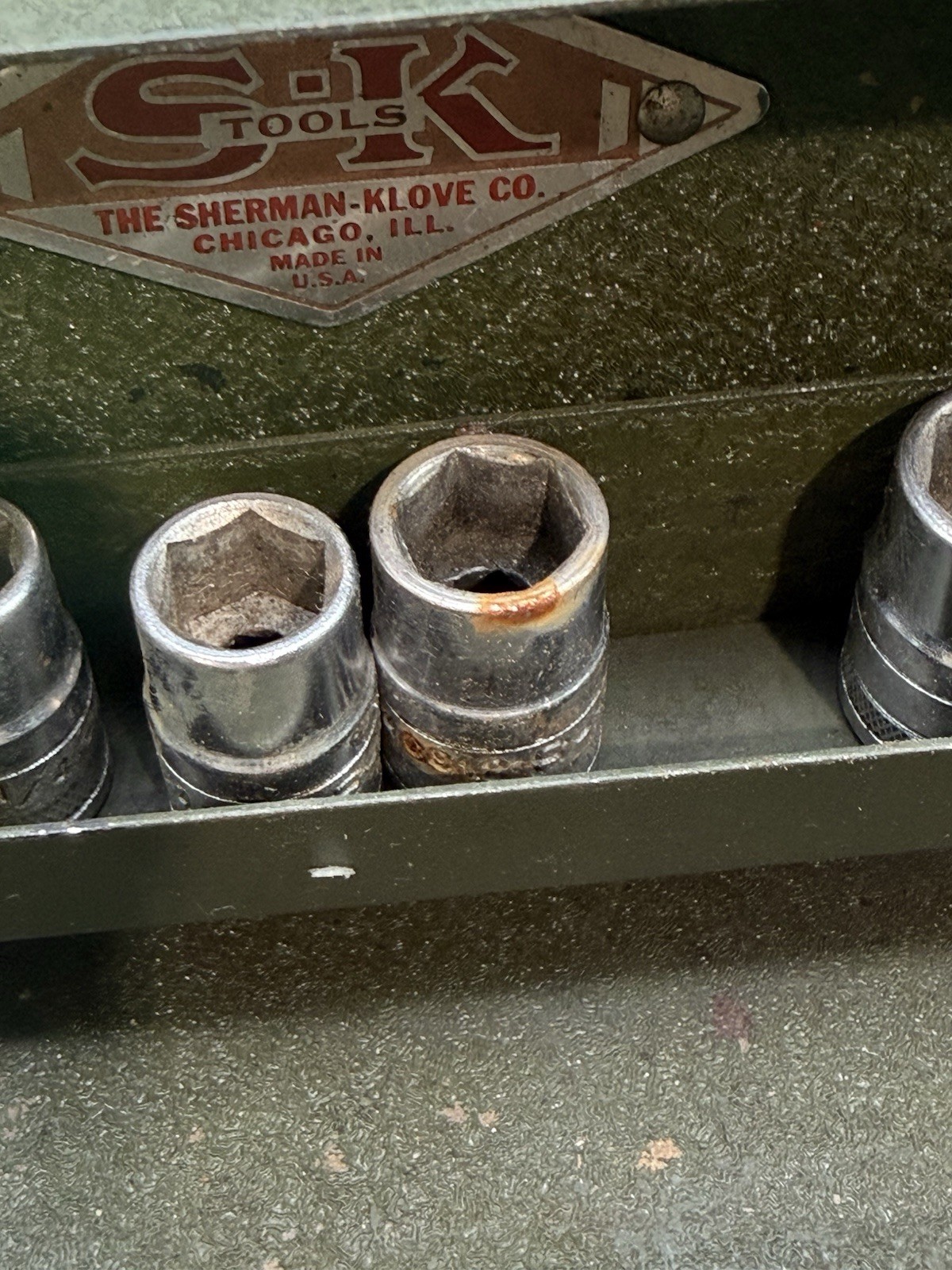 Vintage SK Tools 1/4” Drive 8 Sockets With Steel Metal Case Diamond E4