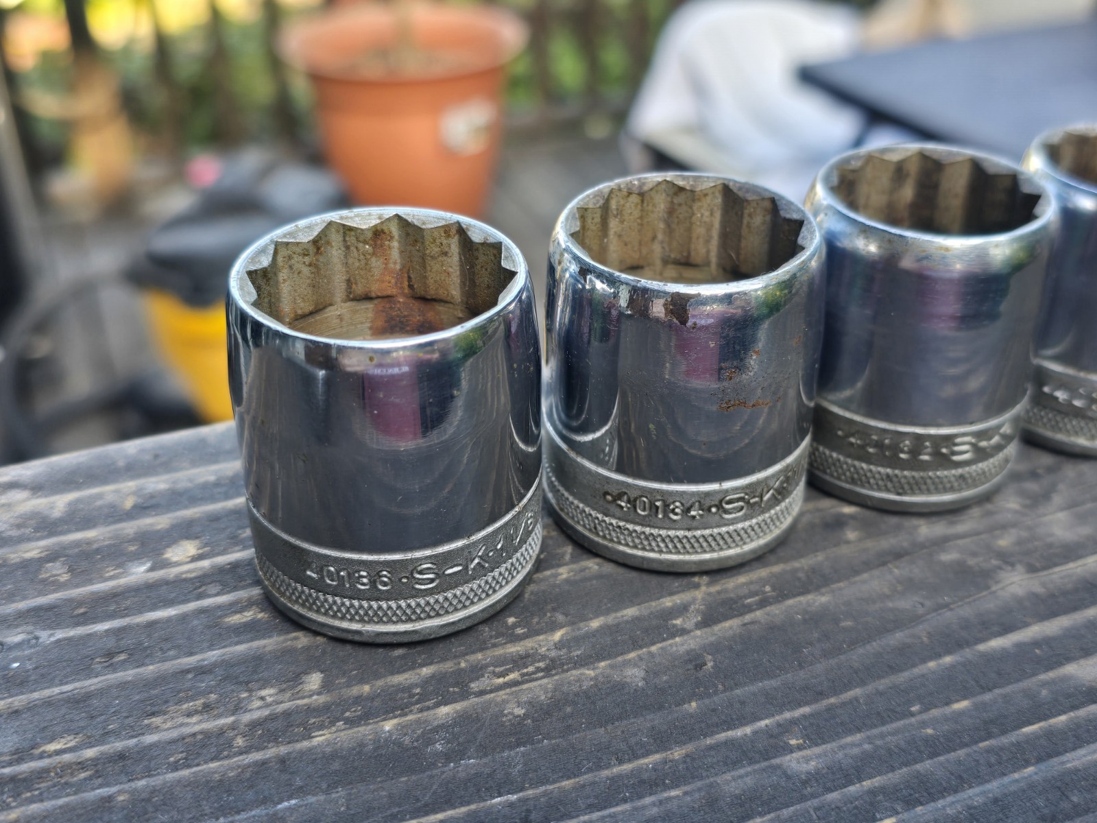 S-K USA 13 Piece 1/2″ Drive 12 Pt. SAE Socket Set 1/2″ – 1-1/8″ SK Knurled