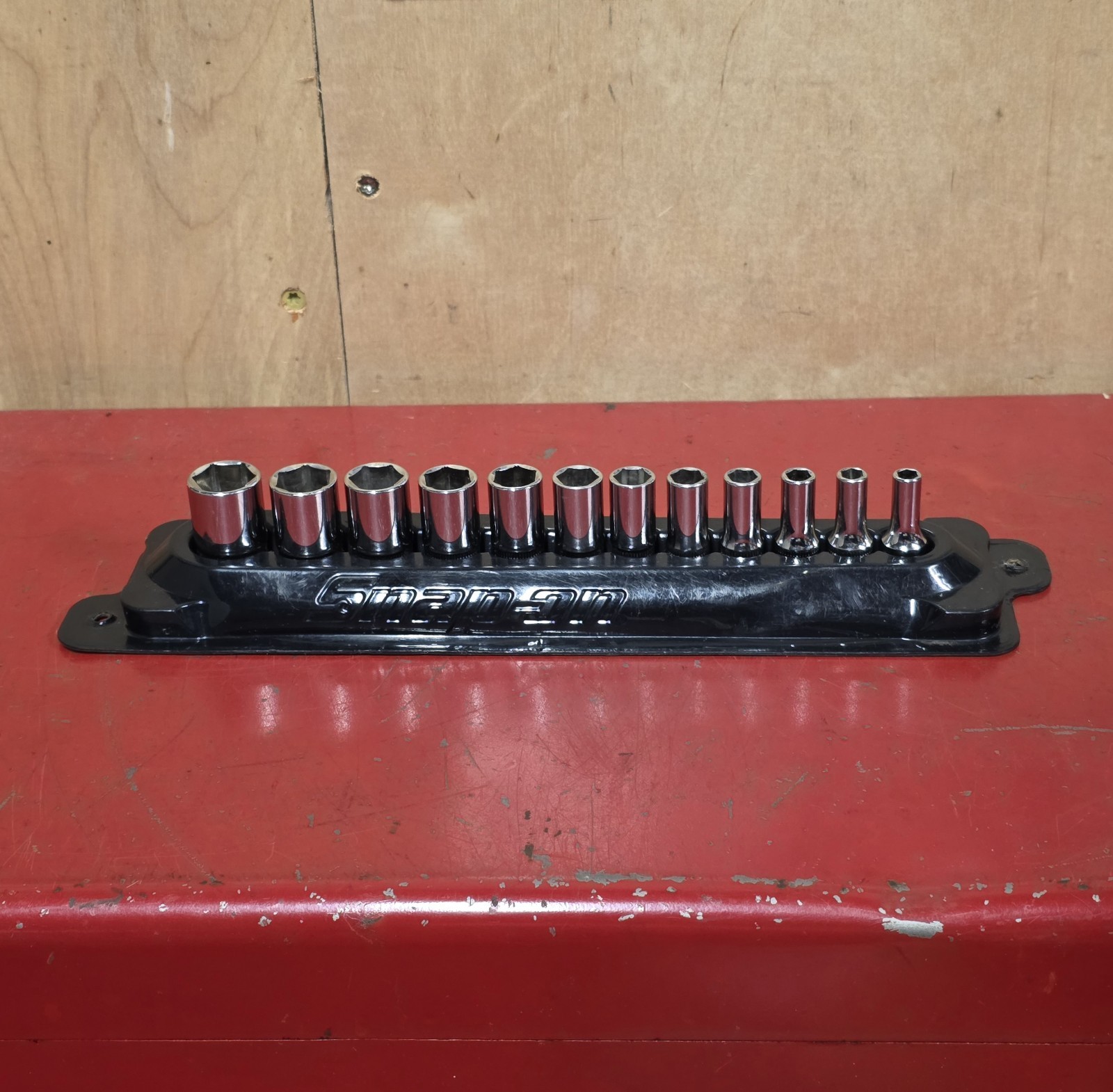 Snap-on 12 Piece Metric 1/4″ Drive Semi-Deep Socket Set 5mm – 15mm 6pt 112TMMSY