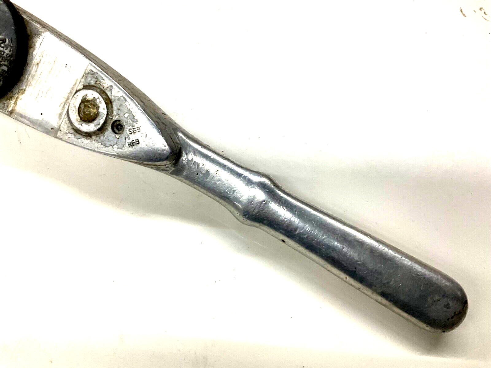 AMMCO TOOLS 1/2” TORQUE INDICATOR WRENCH, CAPACITY: 175 FT/LB, Model 1050