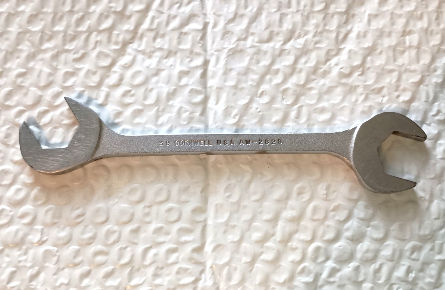 CORNWELL TOOLS USA AW2828, 7/8 ANGLE WRENCH, 8″ LONG.