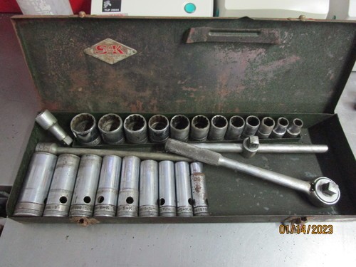 Vintage 25pc SK Tool Set 1/2″ Dr SAE with Sockets Ratchet Metal Case