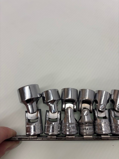 Snap On Tools 3/8” Drive 6 Point and 12 point 11pc Swivel Socket Set
