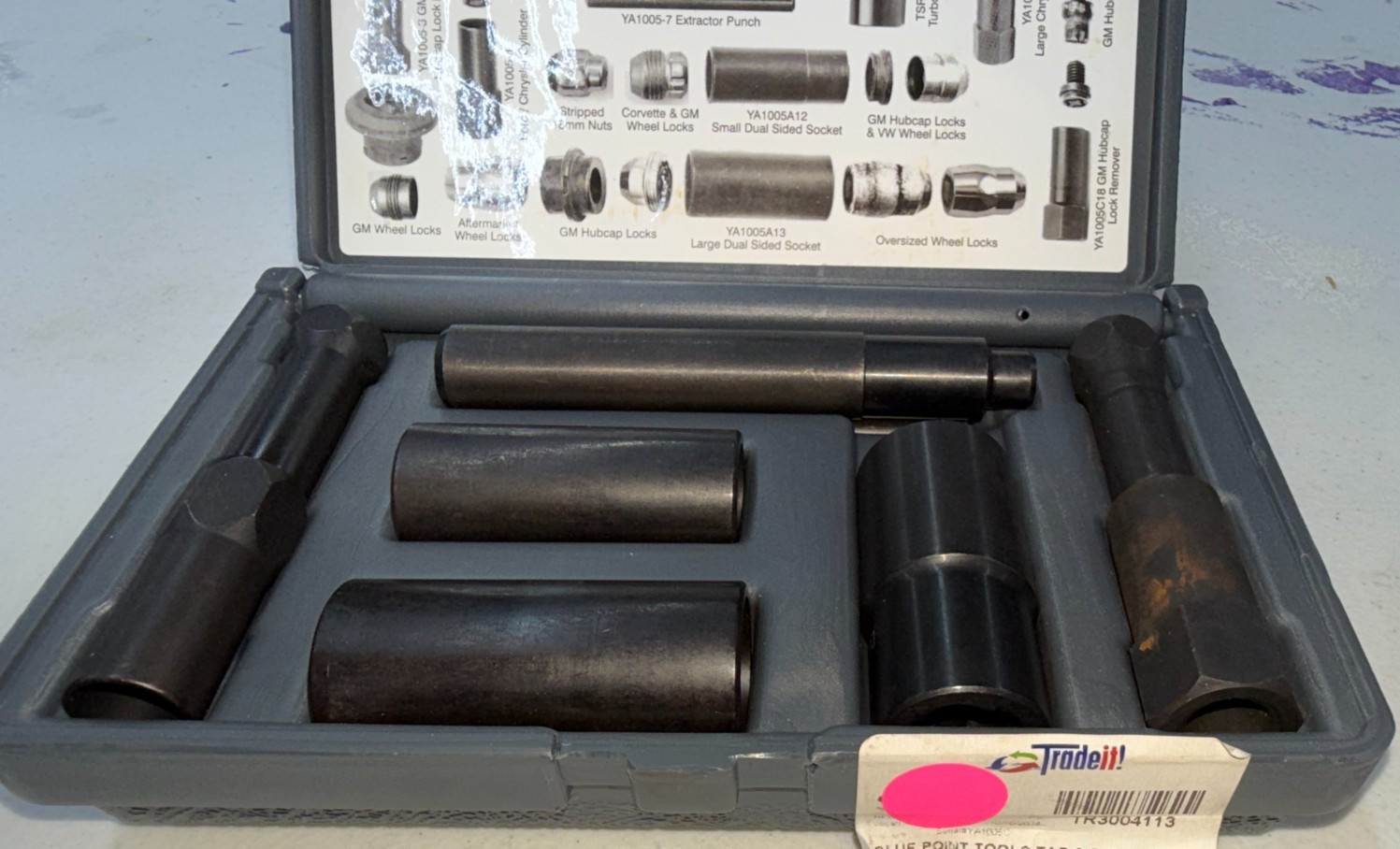 Blue-Point YA1005C Deluxe Hubcap And Wheel Lock Removal Kit