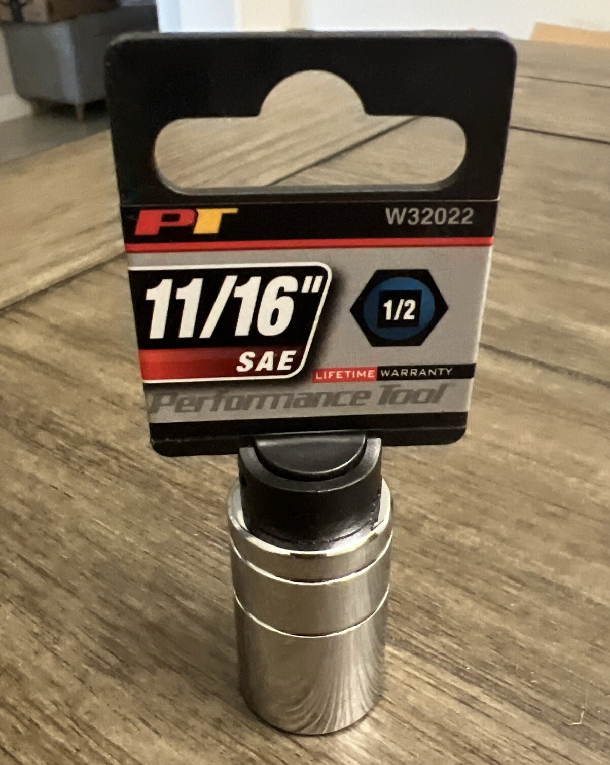 Performance Tool W32022 11/16″ Chrome Shallow Socket 1/2″ Drive 6 Point