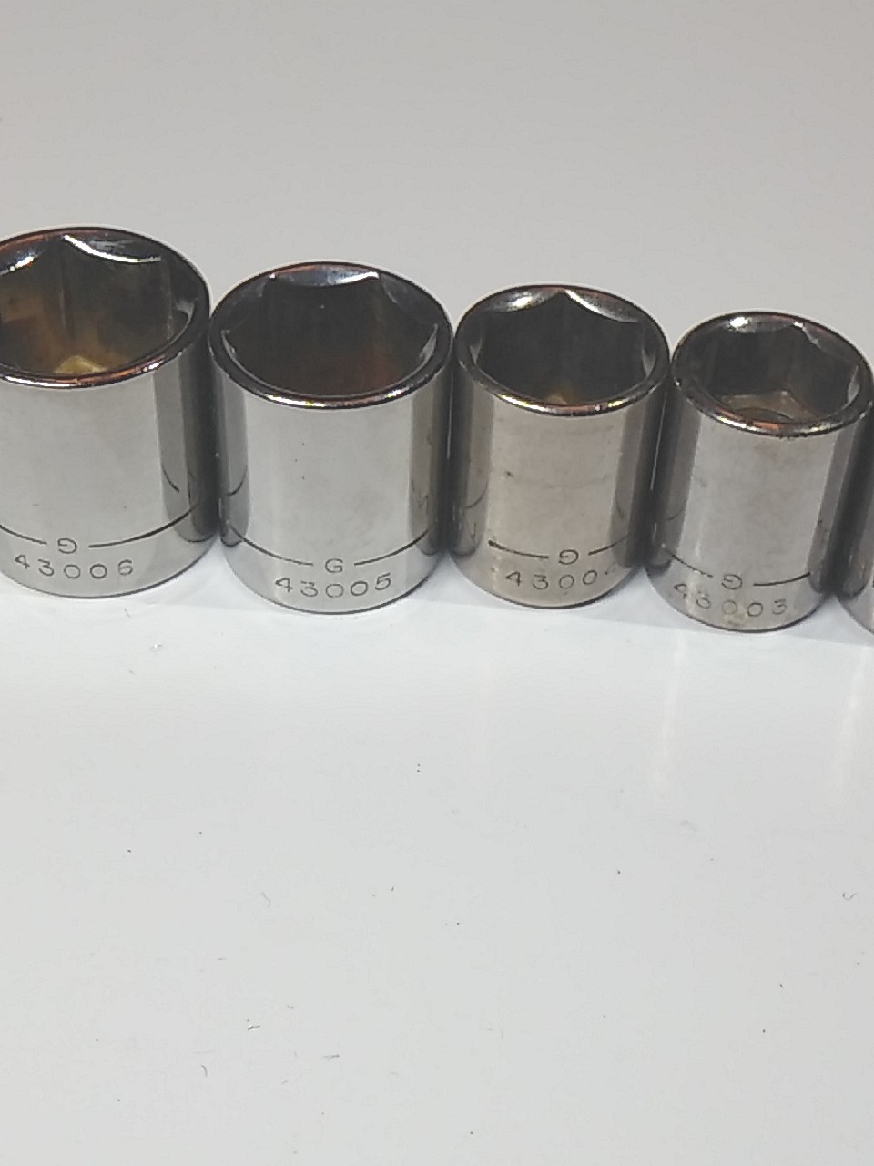 Craftsman-G-Series 38 Drive 6 Pnt SAE Shallow 7 Piece Socket Set Made In USA