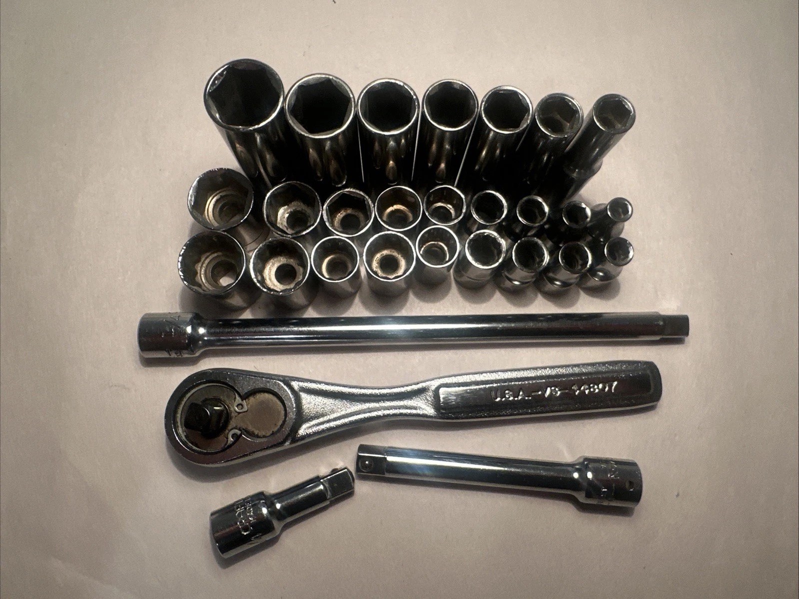 Craftsman 29 Piece SAE 1/4” Drive Set w/Ratchet , 6 & 12 point sockets &more USA