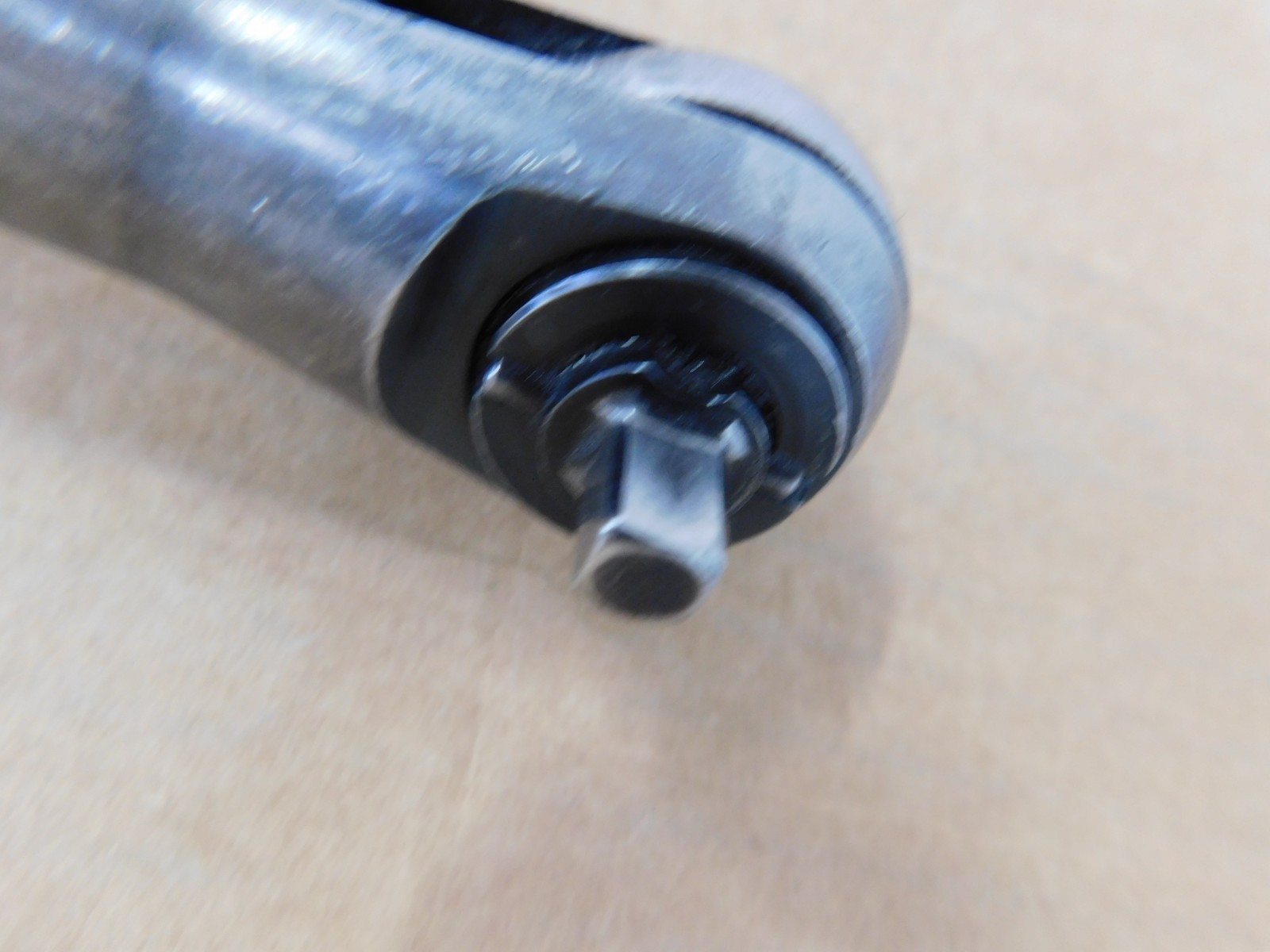 Snapon Ratchet Cordless Long Neck 1/4″ 14.4V WITH BATTERY CTR817G *NICE*