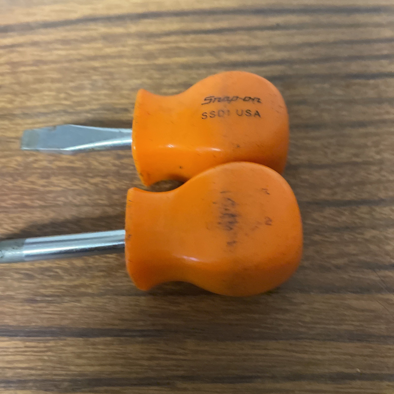 Snap On Bright Orange Stubby Screwdrivers USA SSDP22 Phillips and SSD1 Flat Head