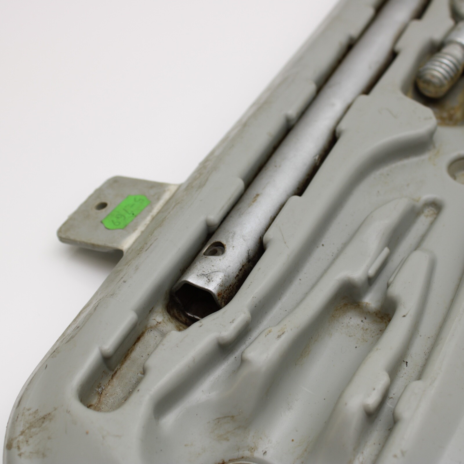 1992 – 1999 BMW TOOL CASE NESTING HOLDER PARTIALLY EMPTY 1182033