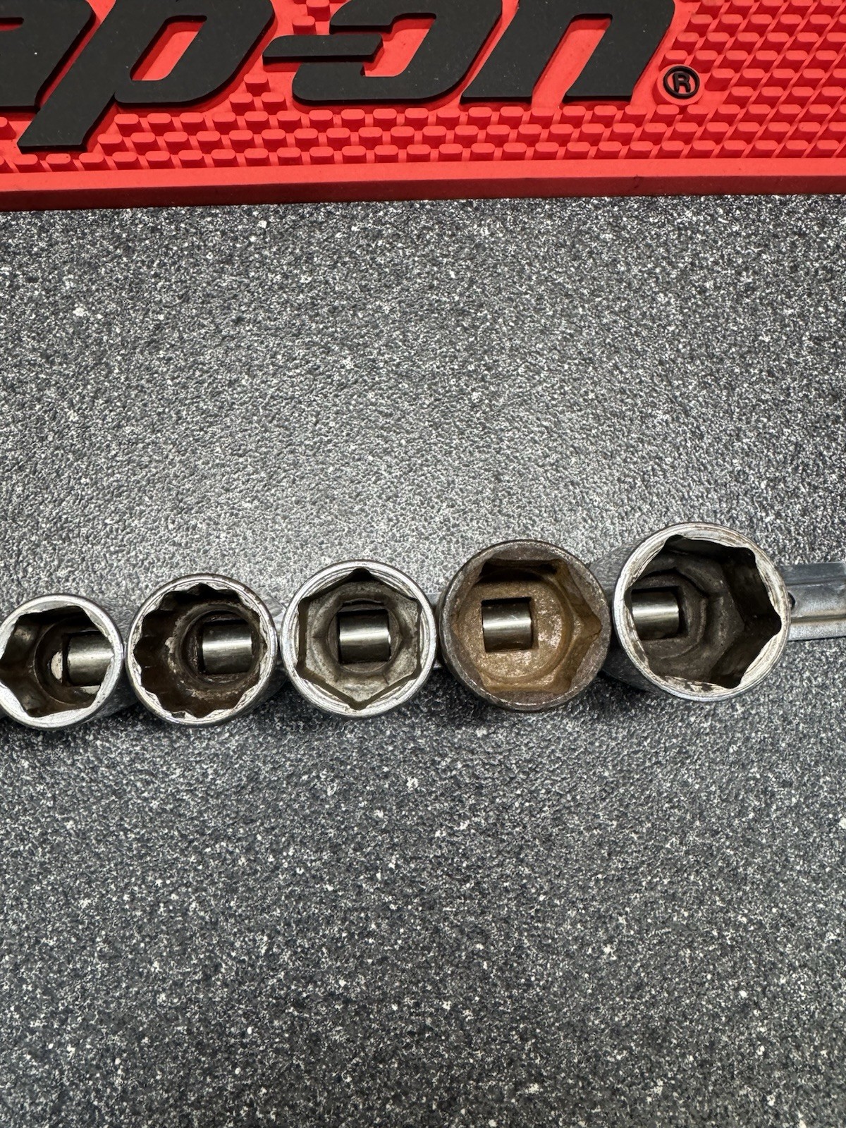 Snap-on 1/2″ Drive 12pc 6pt SAE Shallow Socket Set 7/16″ to 1-1/8″ TW Series