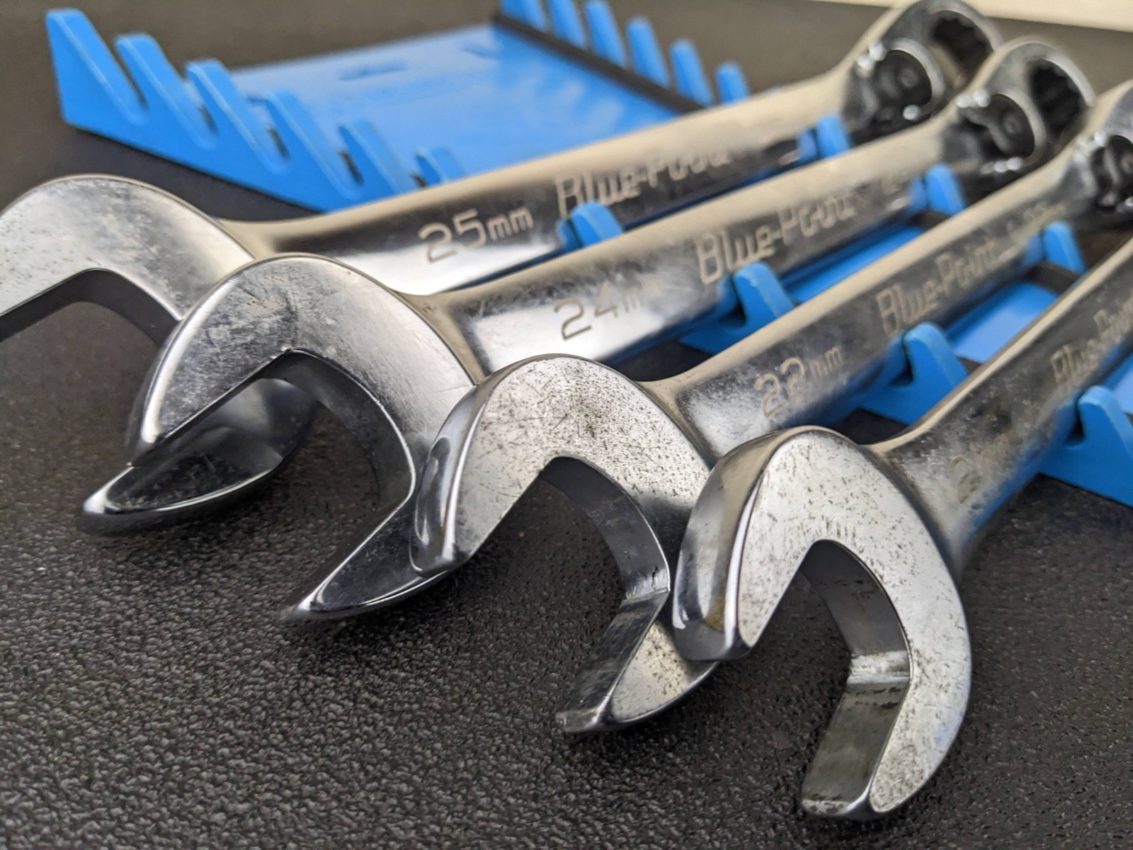 #bp448 Blue-Point Ratcheting Metric Wrench Set 4 PC 21, 22, 24, 25mm BOERM704